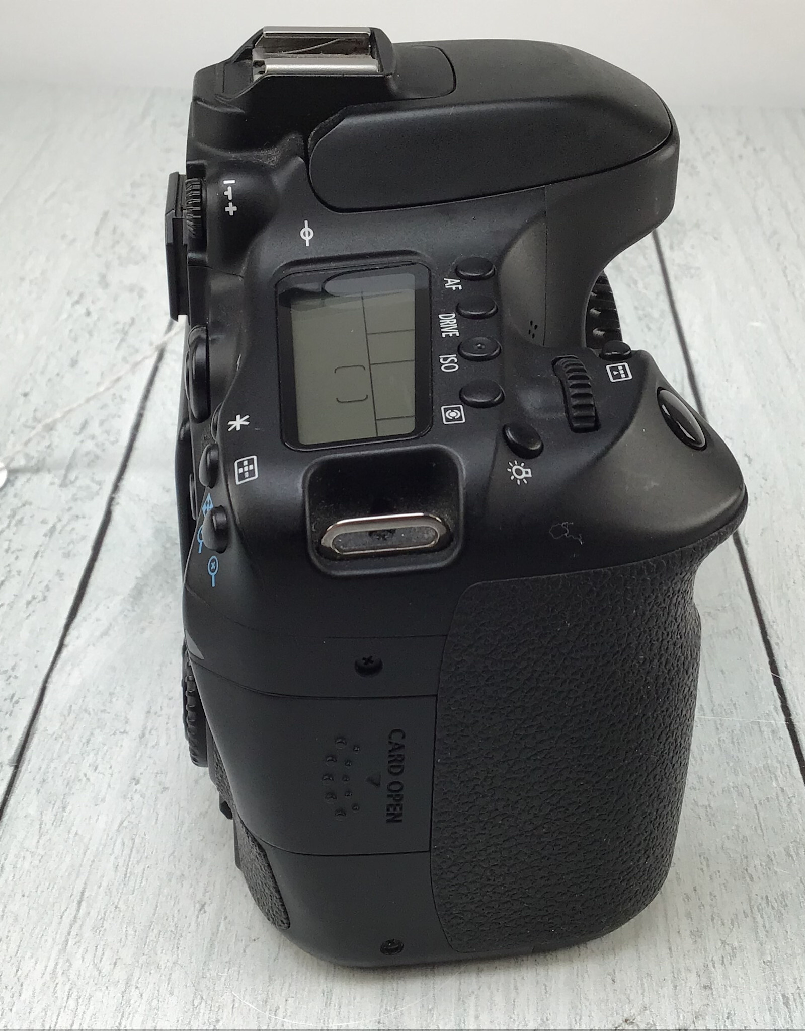 CANON Canon EOS 80D Camera Body No Charger Used Good