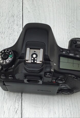 CANON Canon EOS 80D Camera Body No Charger Used Good