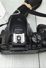 NIKON Nikon D5600 Camera Body No Charger Used Good