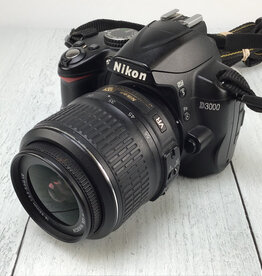 NIKON Nikon D3000 Camera w/ 18-55mm VR Used Fair