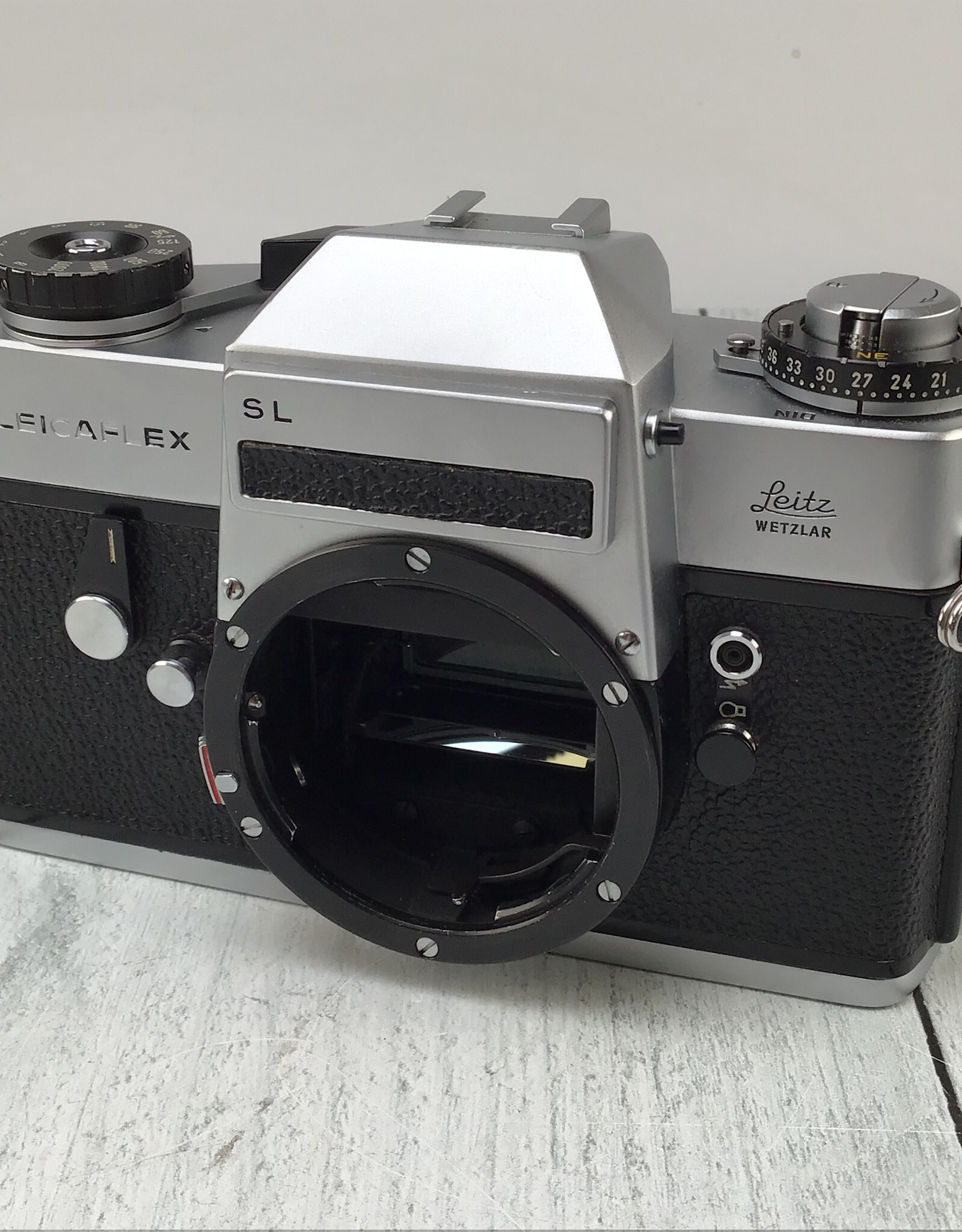 Leica Leica Leicaflex SL Camera Body Used Good