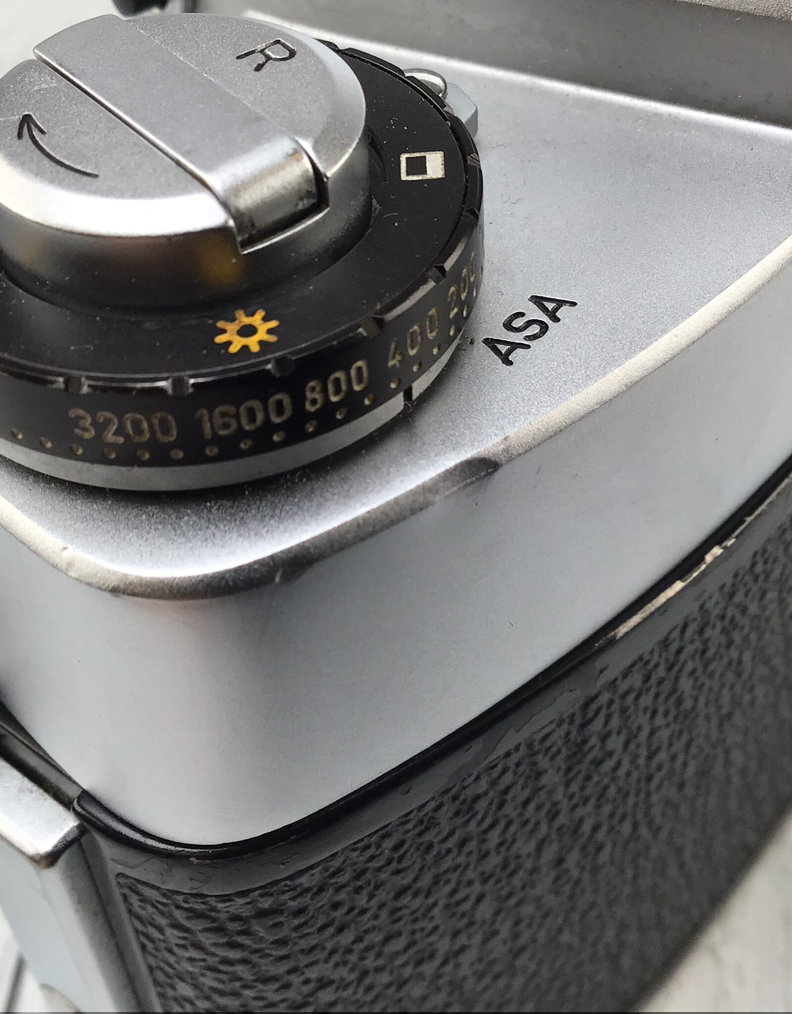 Leica Leica Leicaflex SL Camera Body Used Good