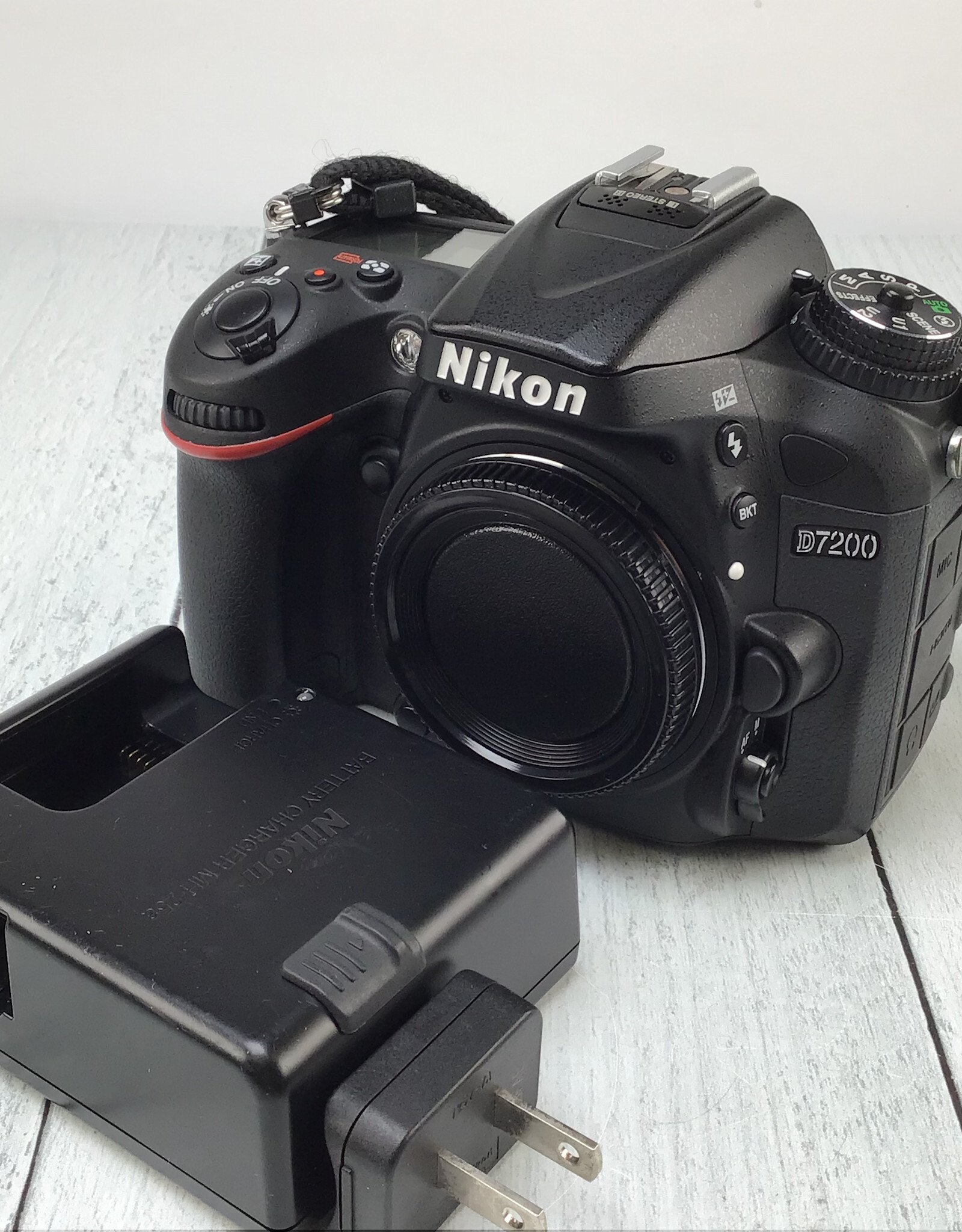 NIKON Nikon D7200 Camera Body Used Good