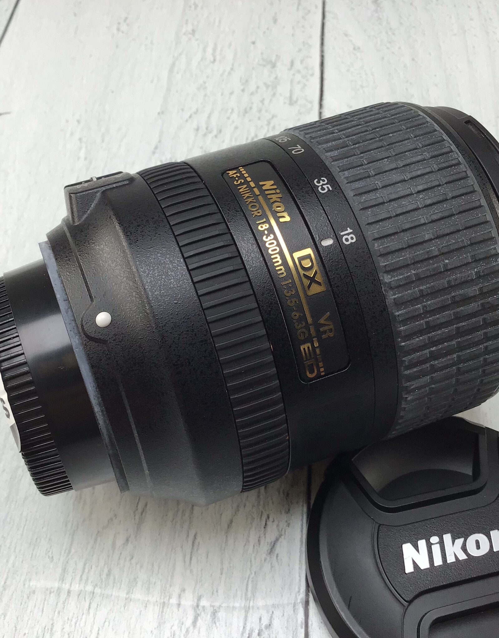 NIKON Nikon AF-S Nikkor 18-300mm f3.5-5.6 G VR Lens Used Good