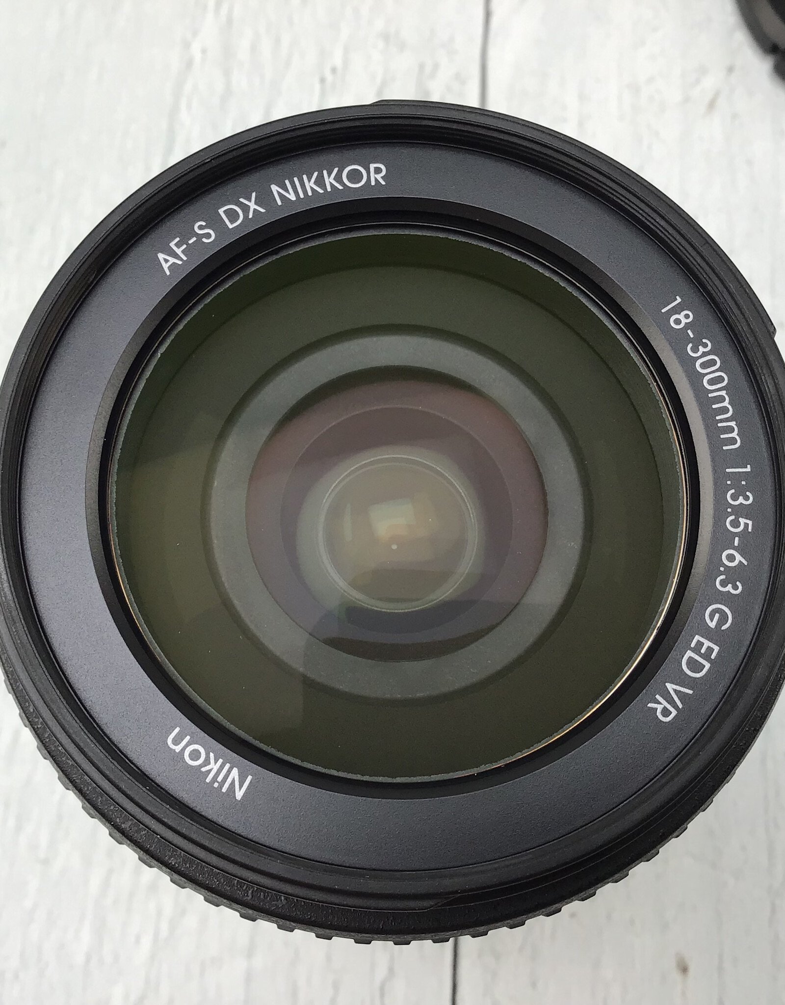 NIKON Nikon AF-S Nikkor 18-300mm f3.5-5.6 G VR Lens Used Good