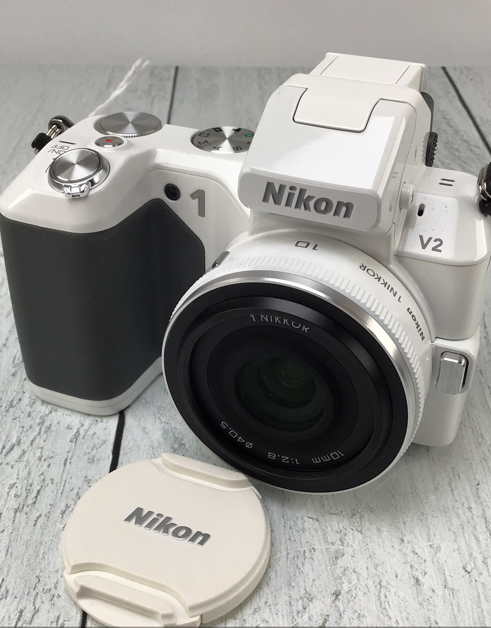 NIKON Nikon 1 V2 Camera Black w/ 10mm f2.8 No Battery or Charger Used Good