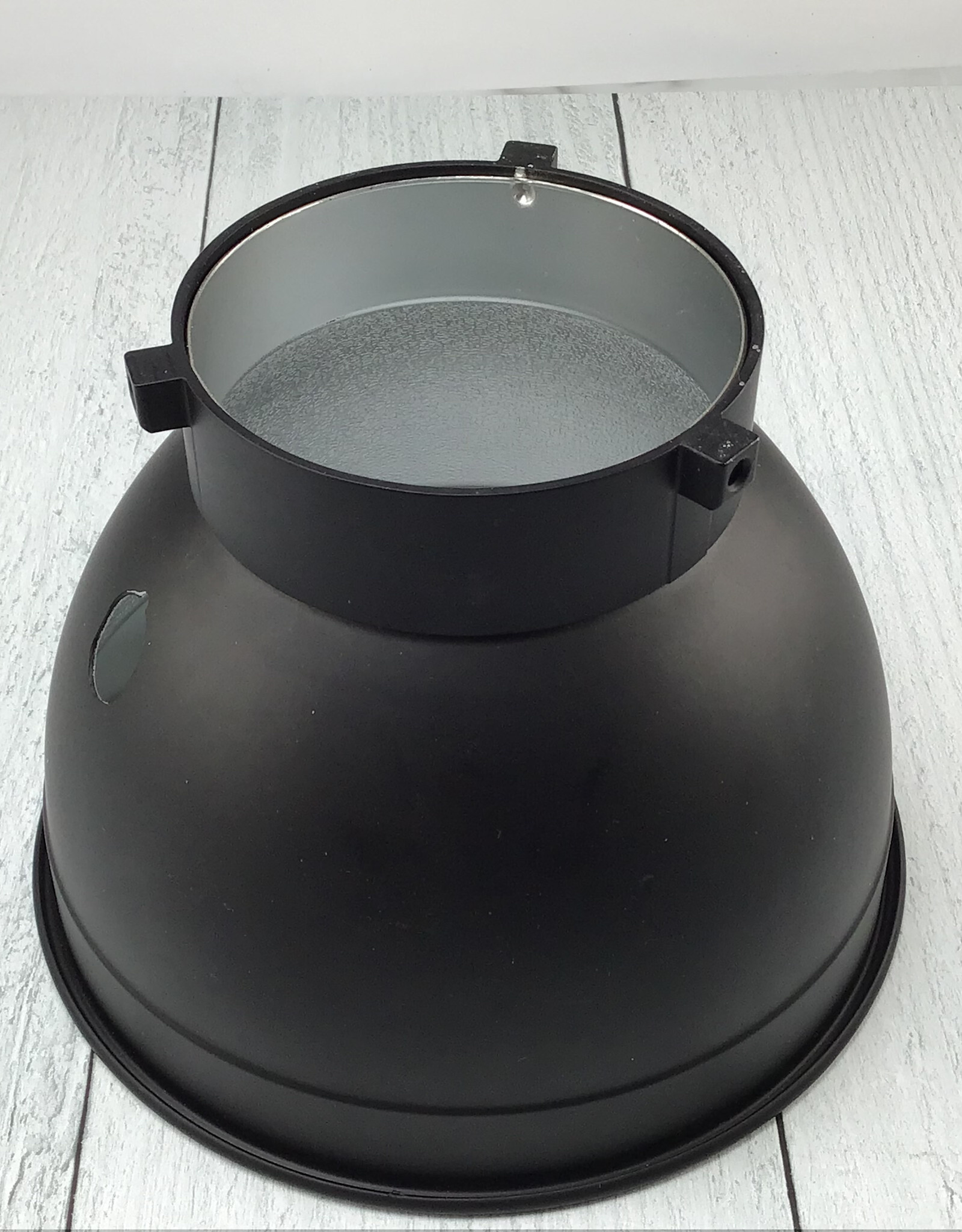 GODOX Bowens Mount 7" Reflector Used Good