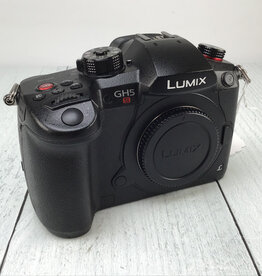 PANASONIC Panasonic GH5S Camera Body Used Fair