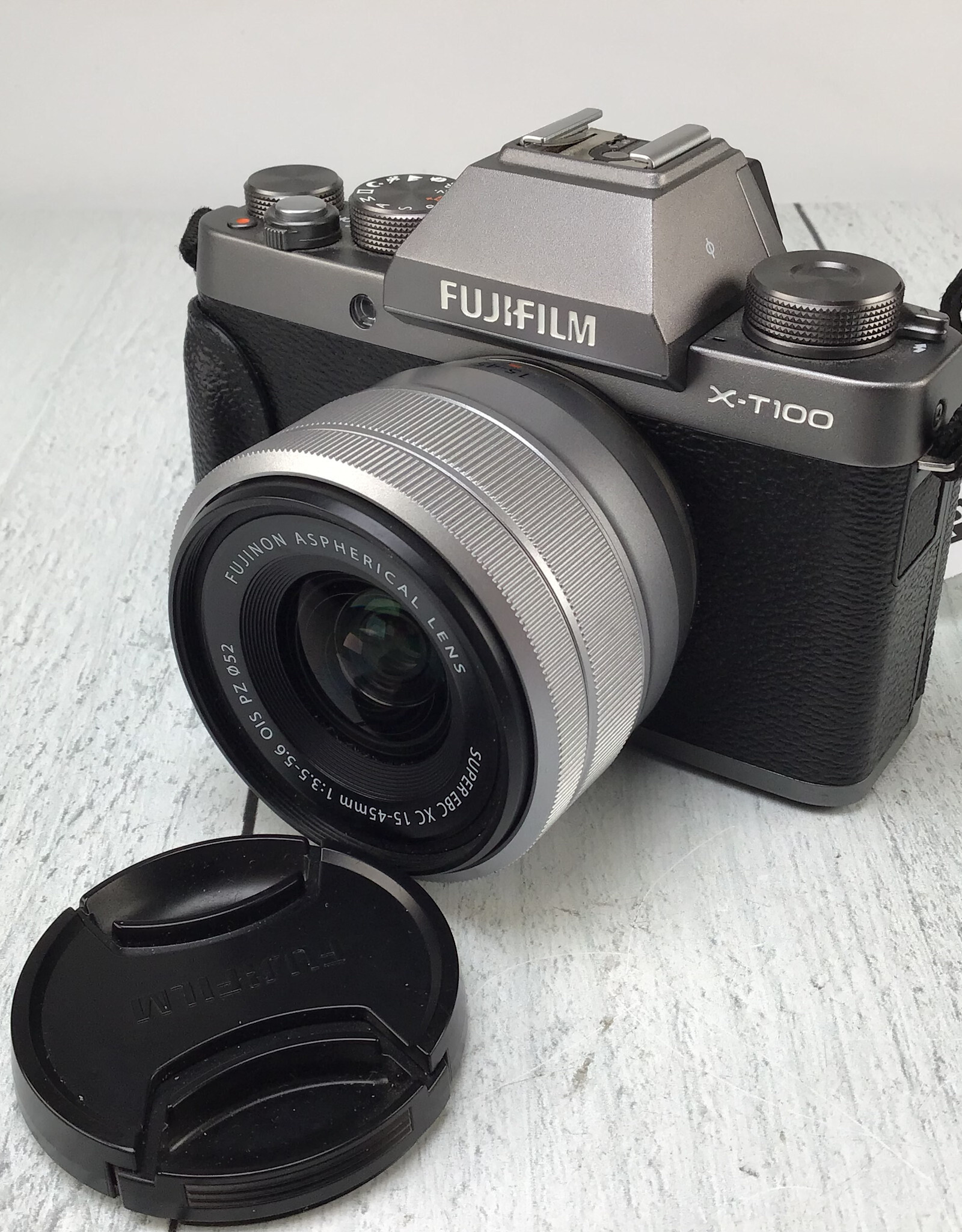 FUJI Fuji X-T100 Camera w/ 15-45mm Used Good