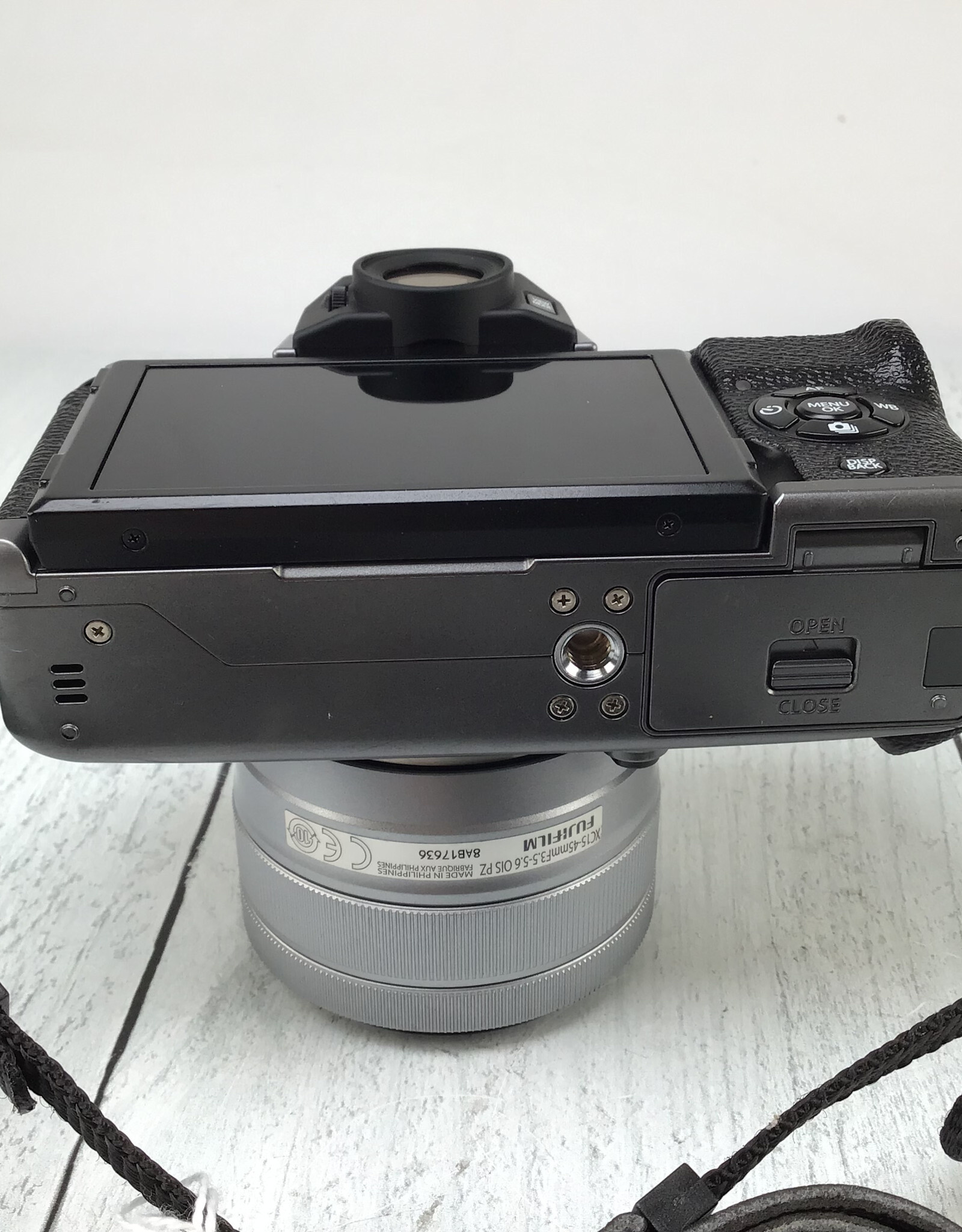 FUJI Fuji X-T100 Camera w/ 15-45mm Used Good