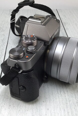 FUJI Fuji X-T100 Camera w/ 15-45mm Used Good