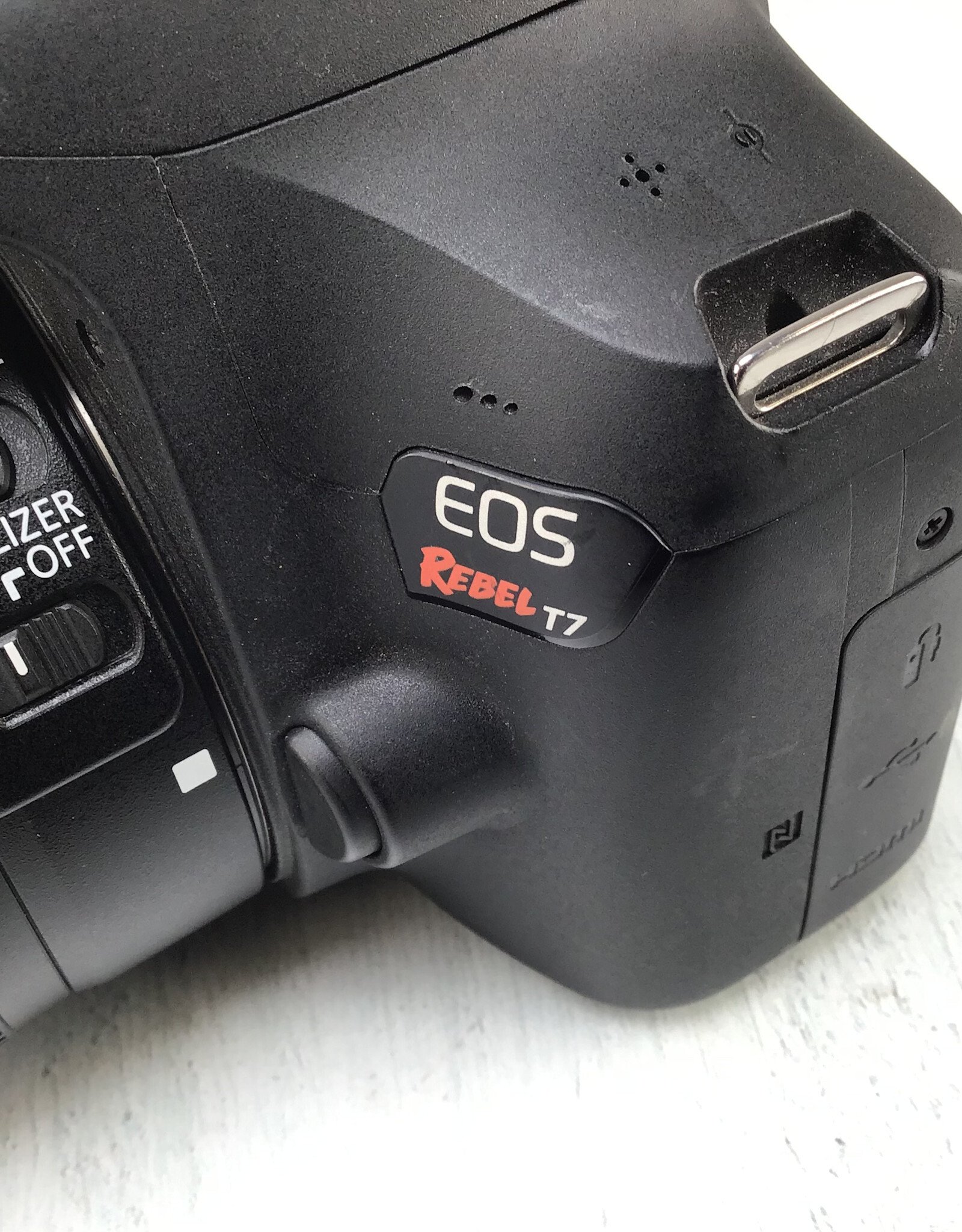 CANON Canon Rebel T7 Camera w/ 18-55mm IS Used Good