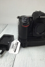 NIKON Nikon D300 Camera Body w/ MB-D10 Used Good