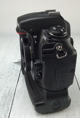 NIKON Nikon D300 Camera Body w/ MB-D10 Used Good