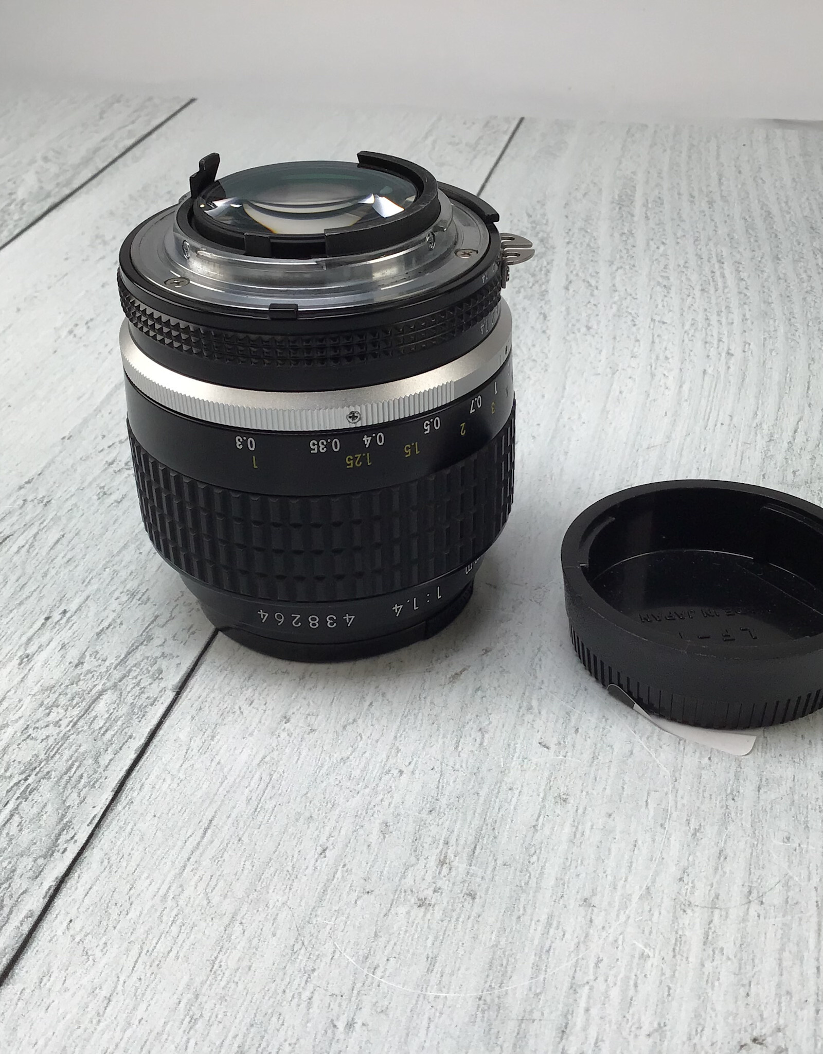 NIKON Nikon Nikkor 35mm f1.4 AIS Lens Used Fair