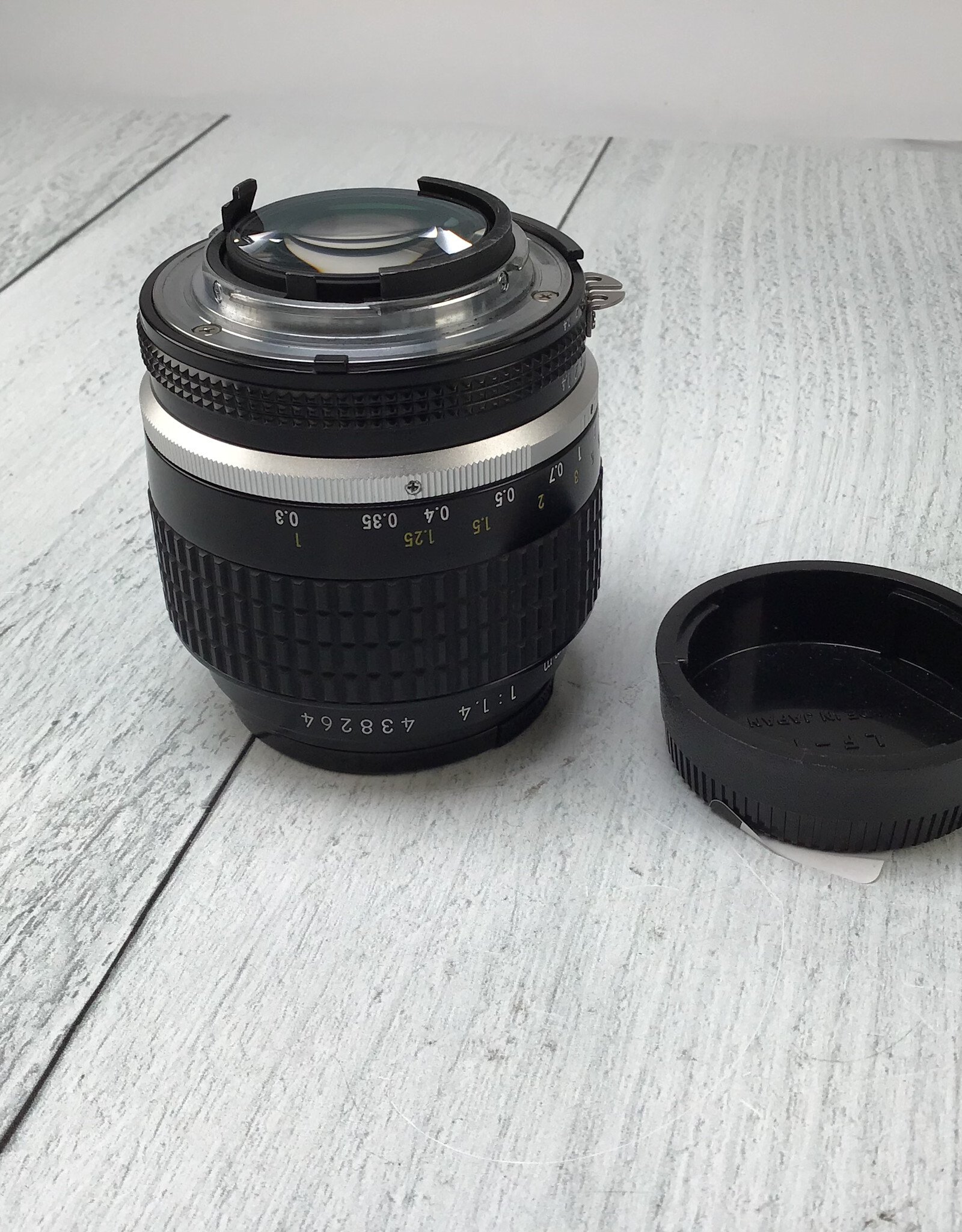 NIKON Nikon Nikkor 35mm f1.4 AIS Lens Used Good