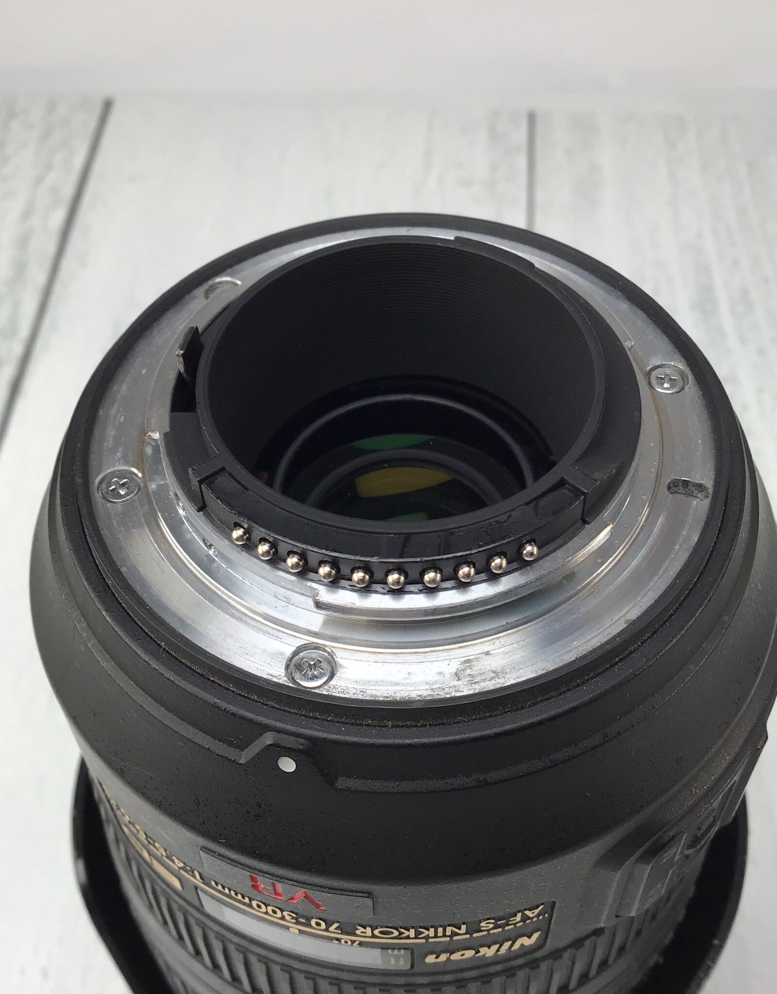 NIKON Nikon AF-S Nikkor 70-300mm f4.5-5.6 G VR Lens Used Good