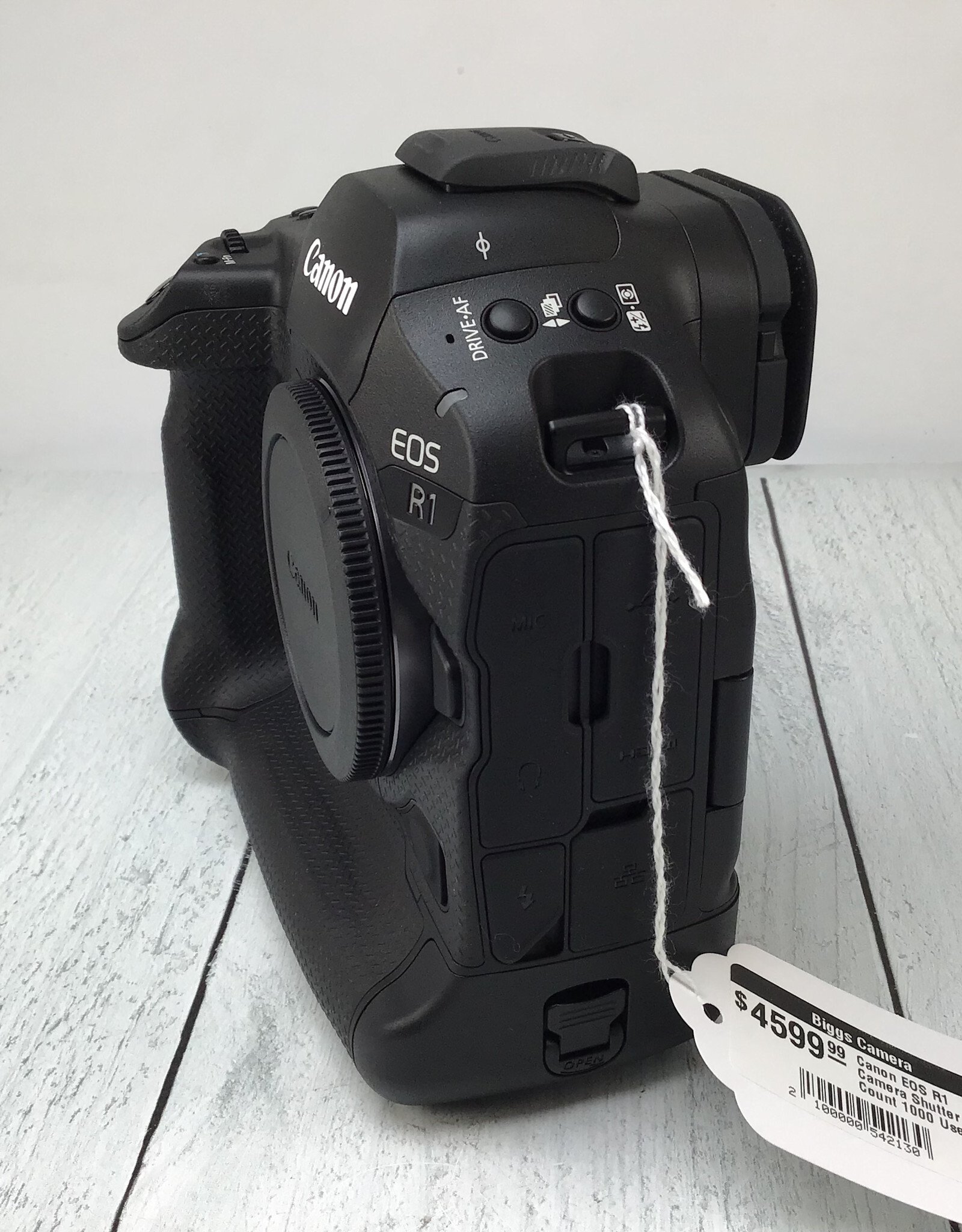 CANON Canon EOS R1 Camera Shutter Count 1000 Used EX