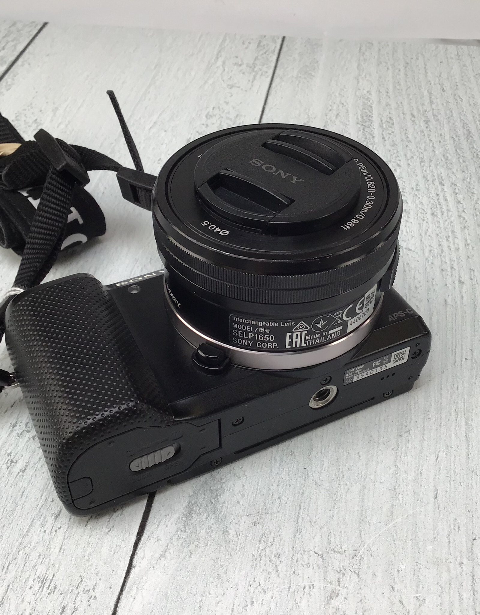 SONY Sony a5000 Camera w/ 16-50mm Used Fair