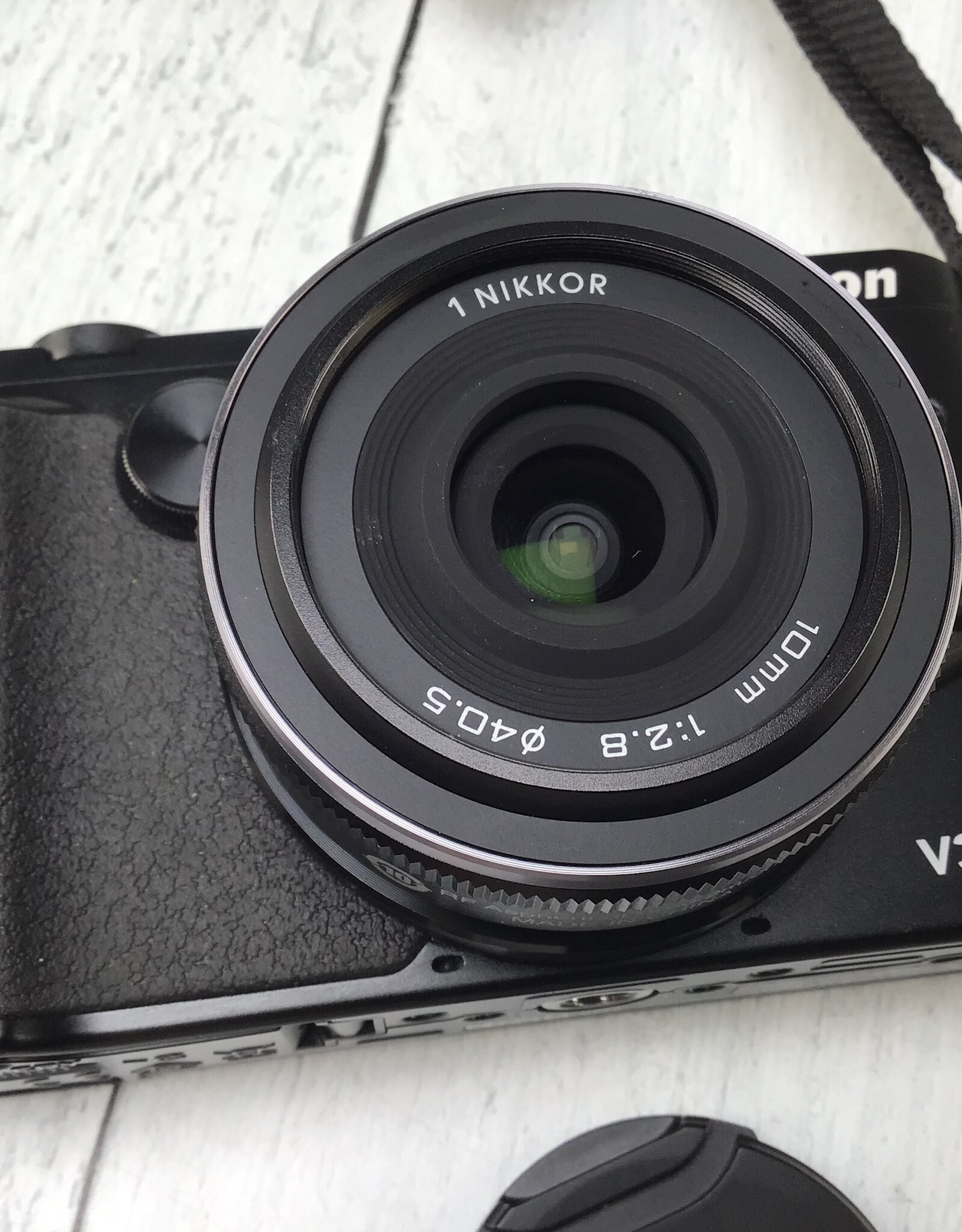 NIKON Nikon 1 V3 Camera w/ 10mm f2.8 Used Good