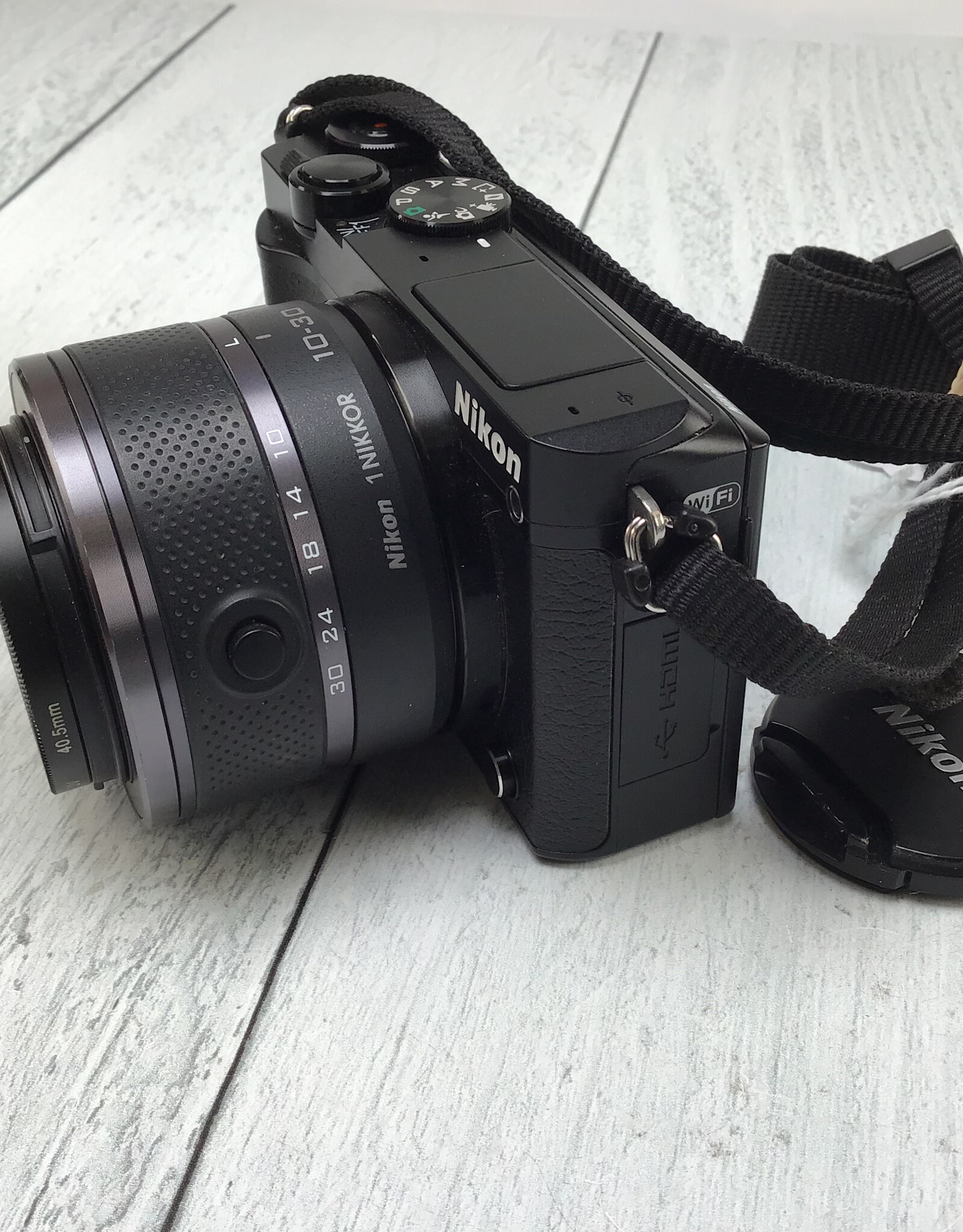 NIKON Nikon 1 J5 Camera w/ 10-30mm Used Good