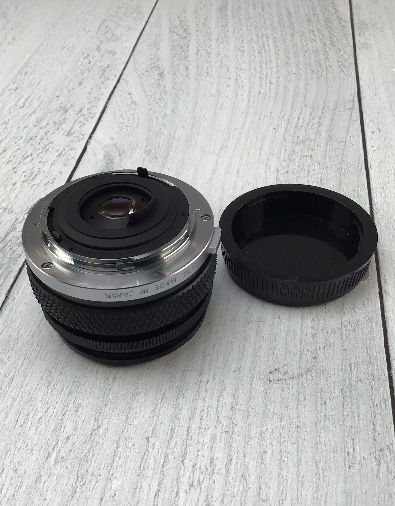 OLYMPUS Olympus Auto-W 28mm f3.5 Lens Used Good