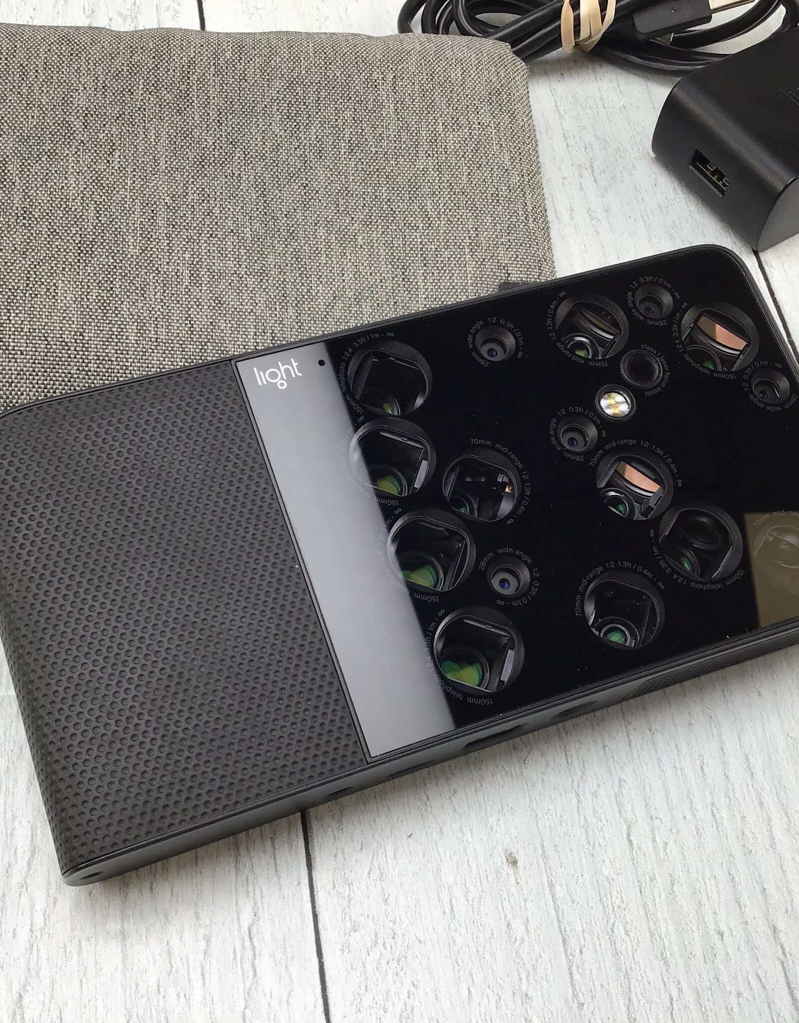 Light Light L-16 Camera Used Good