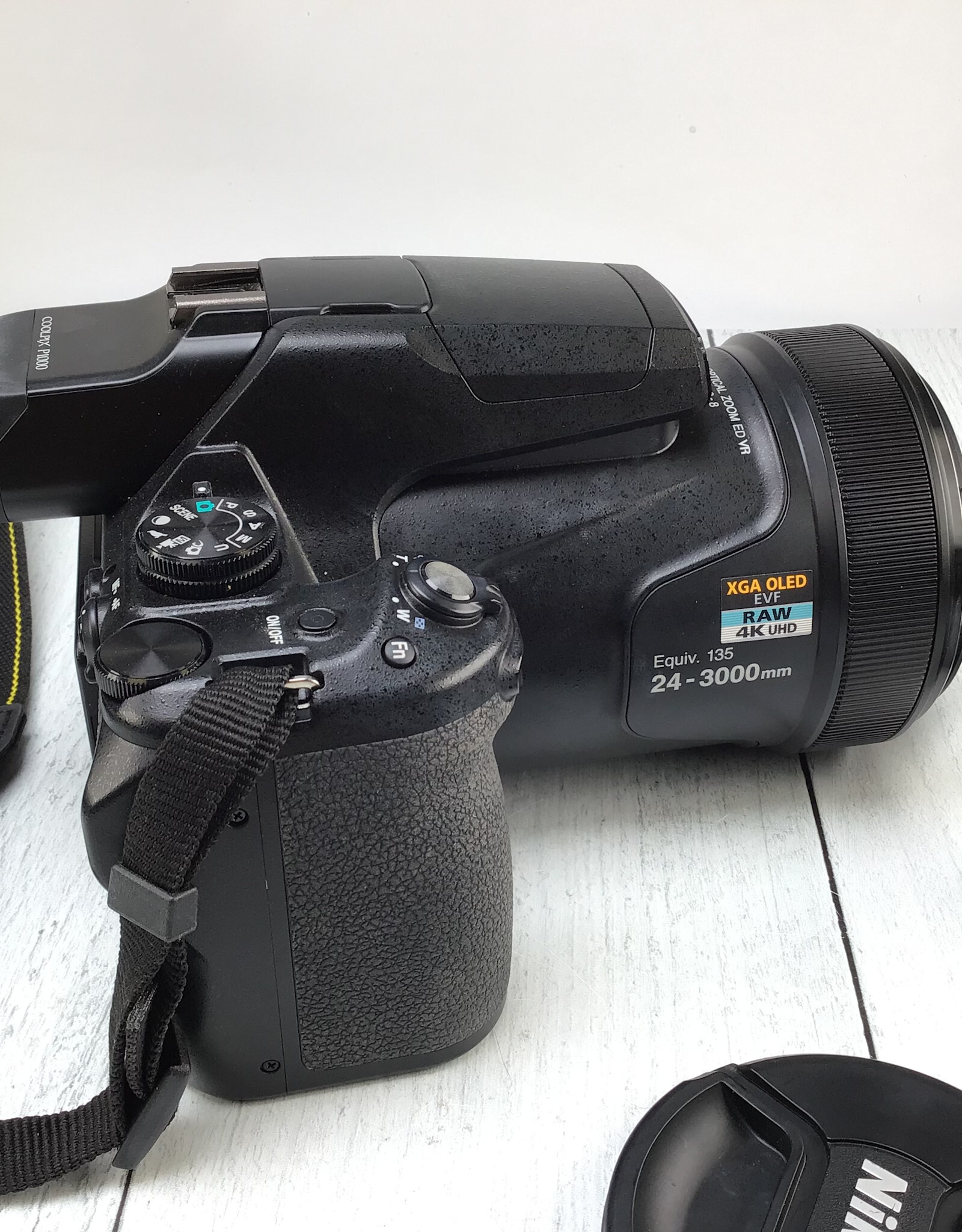 NIKON Nikon Coolpix P1000 Camera in Box Used Good