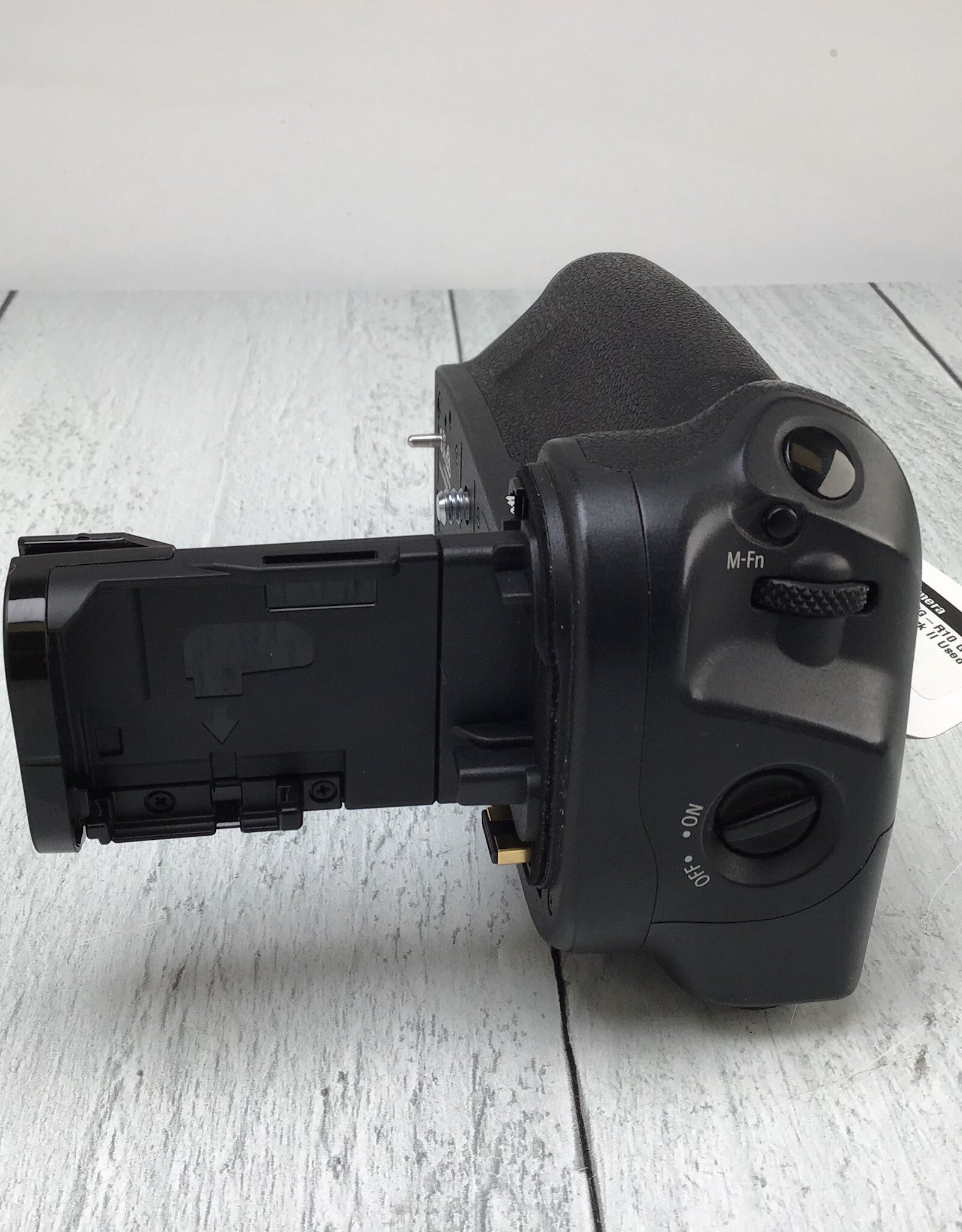 CANON Canon BG-R10 Grip for R6 Mark II Used Good