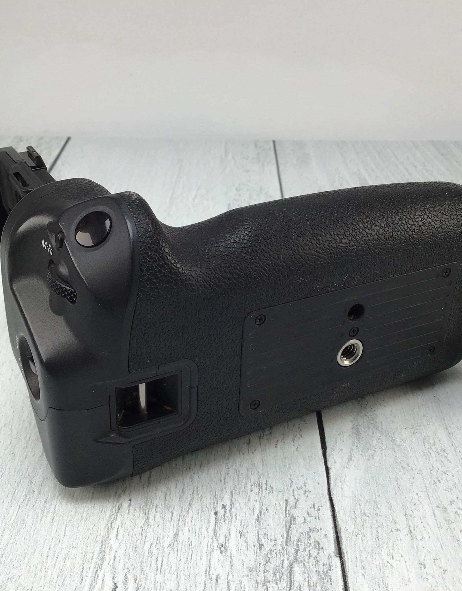 CANON Canon BG-R10 Grip for R6 Mark II Used Good