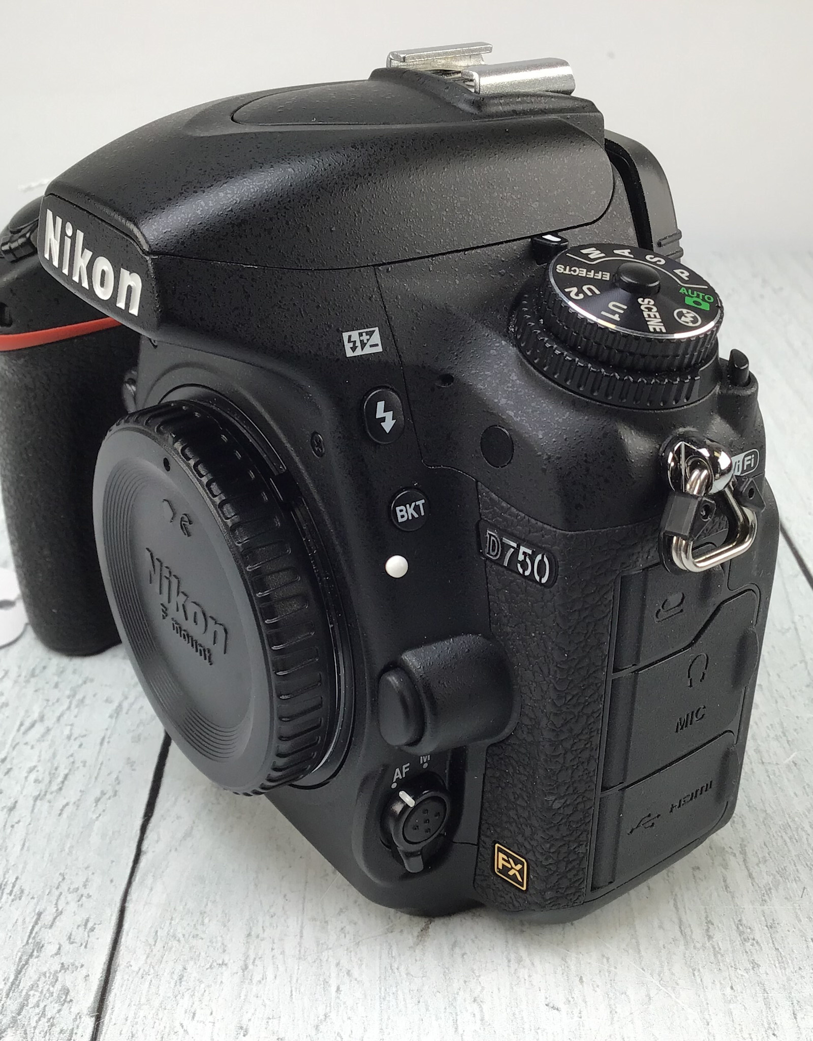 NIKON Nikon D750 Camera Body Shutter Count 2300 Used Good