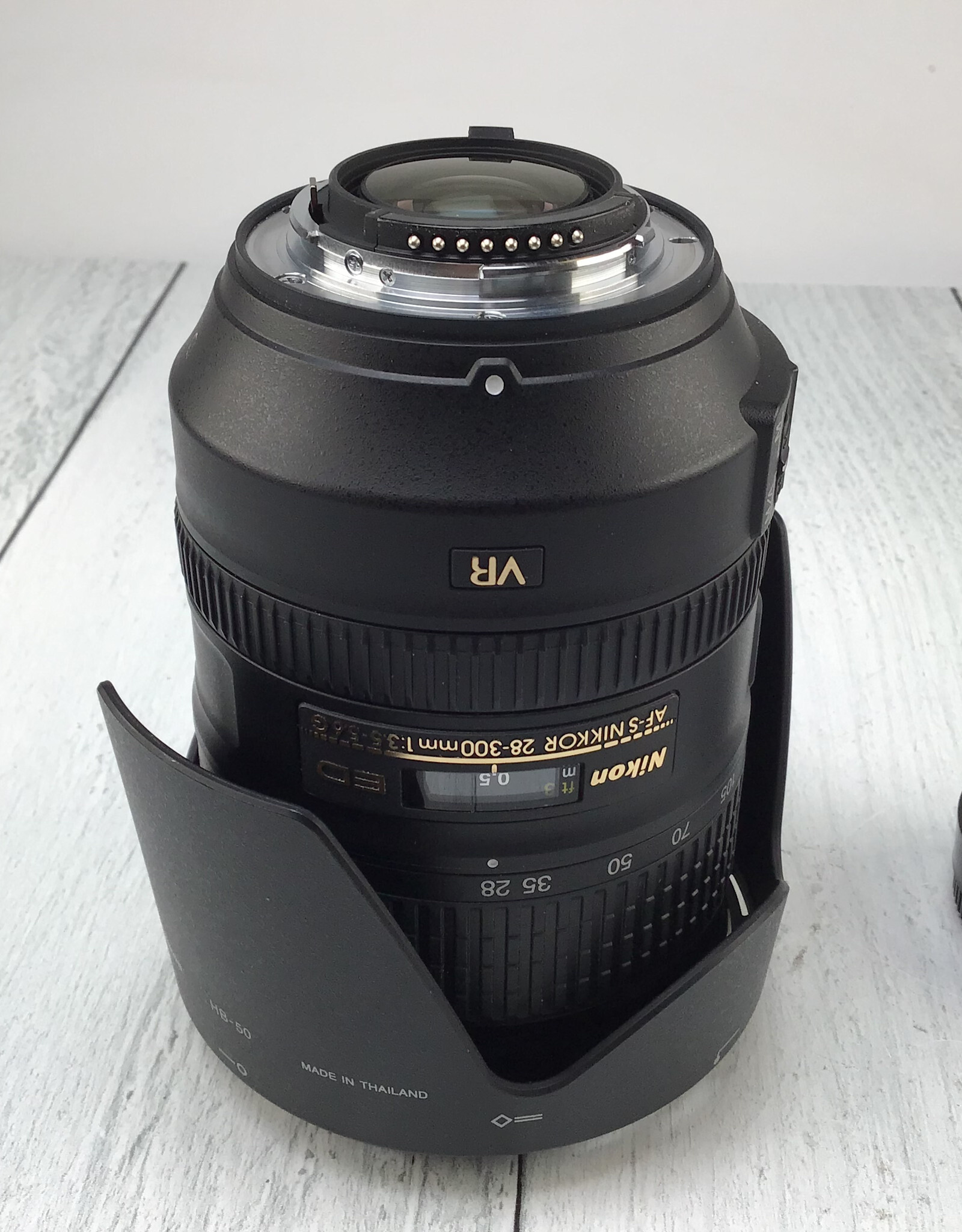 NIKON Nikon AF-S Nikkor 28-300mm f3.5-5.6G VR Lens Used Good