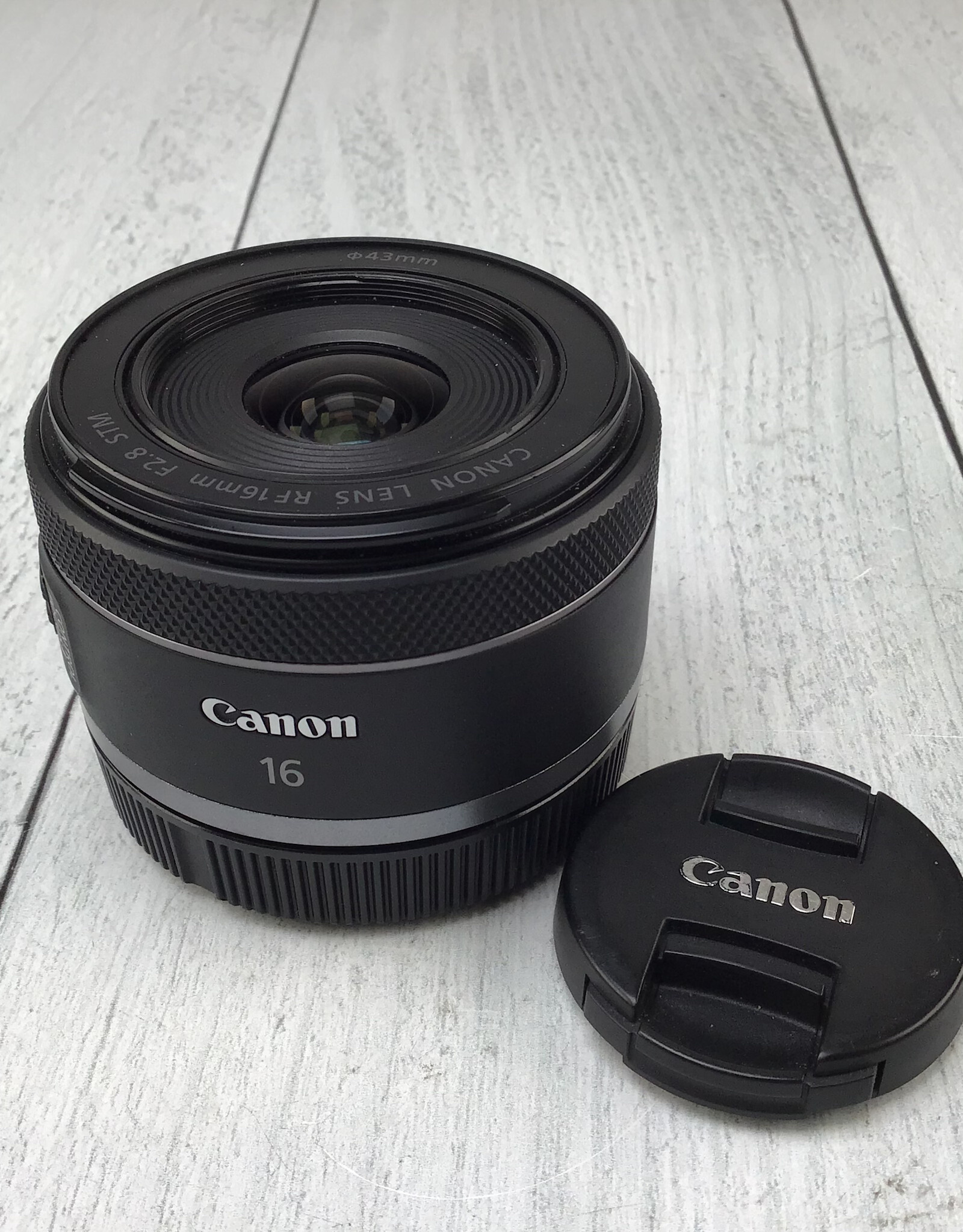 Canon RF 16mm f2.8 STM Lens Used Good