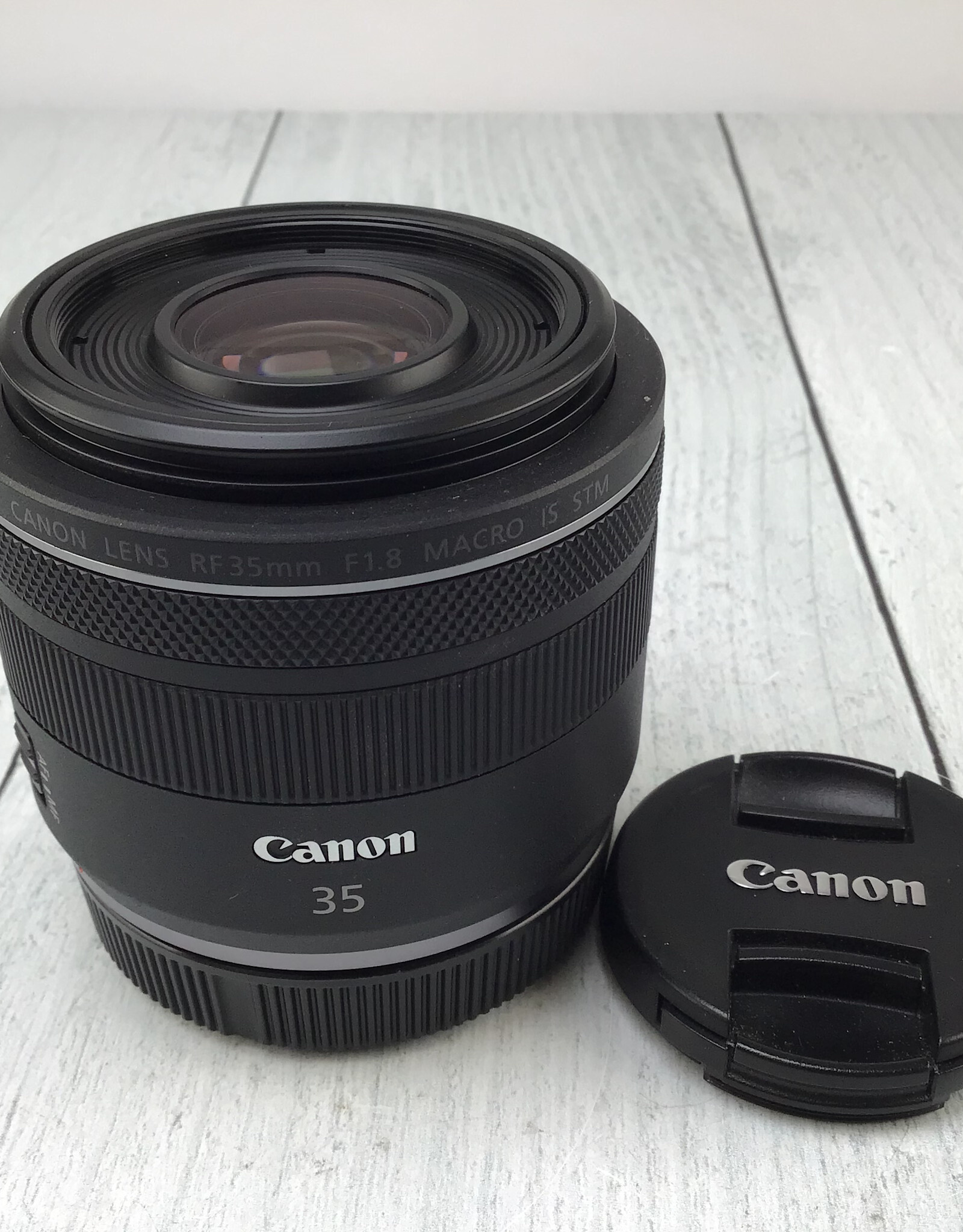 CANON Canon RF 35mm f1.8 Macro IS STM Lens Used Good