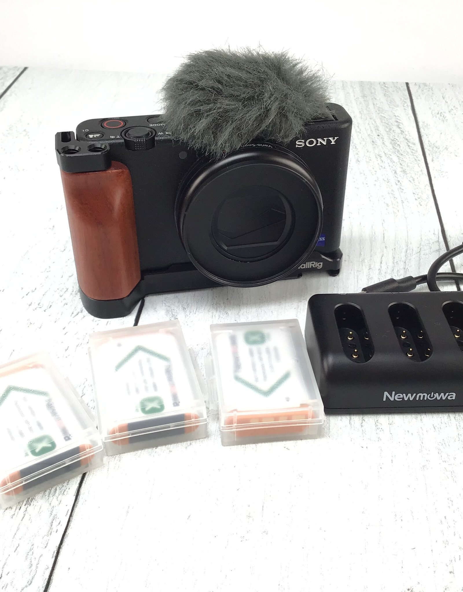 SONY Sony ZV-1 Camera w/ SmallRig Grip Used Good