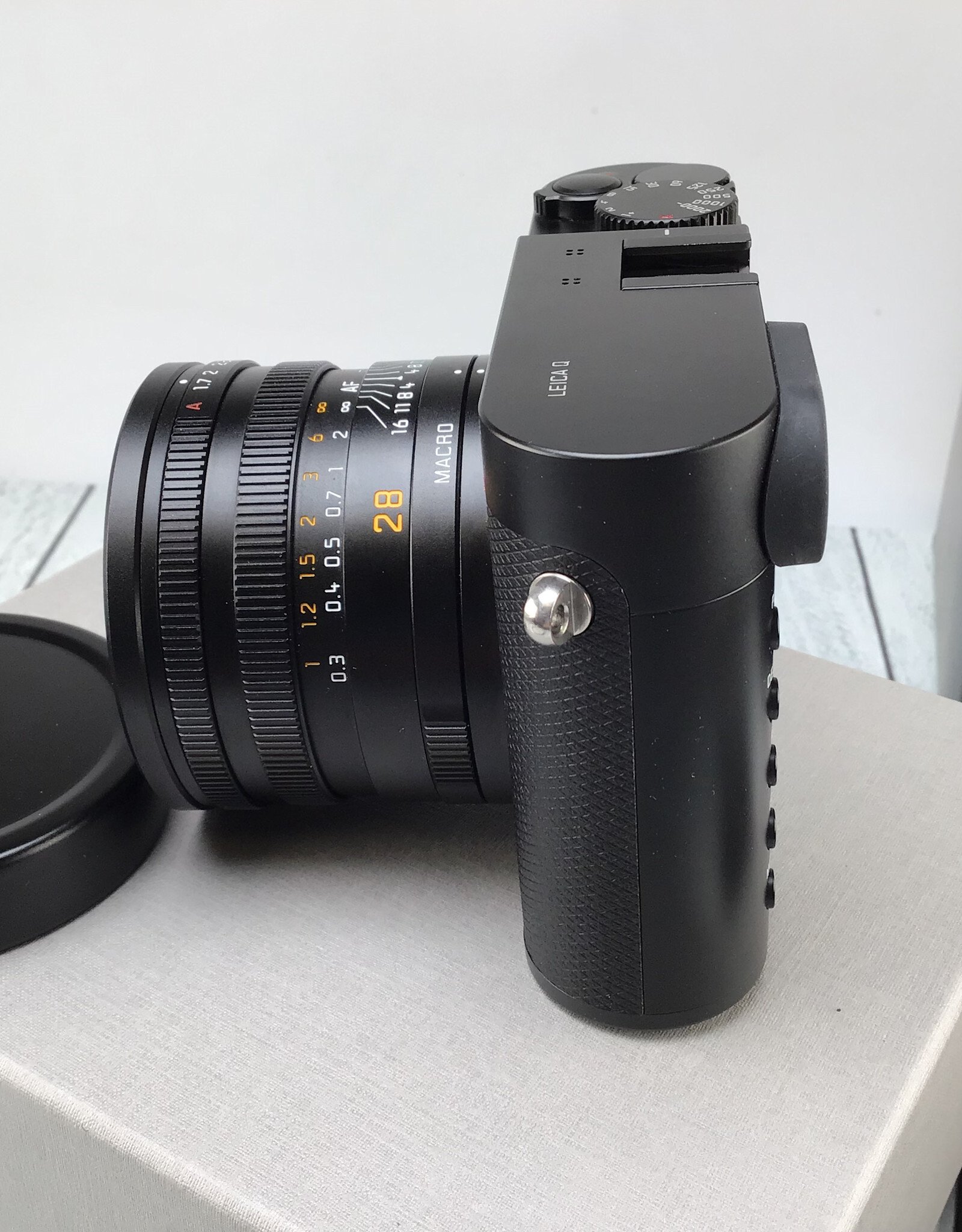 Leica Leica Q Type 116 Camera in Box Used EX