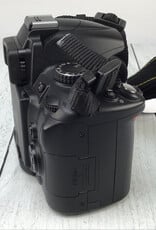 NIKON Nikon D5000 Camera No Charger Used Good