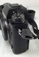 FUJI Fuji X-T2 Camera Body Black Used Good