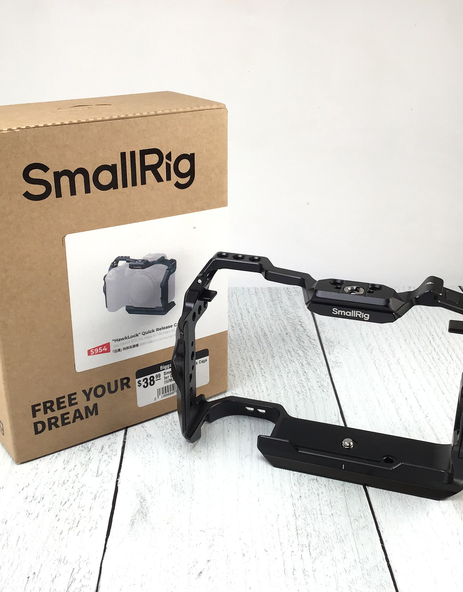 SmallRig SmallRig HawkLock Cage for Canon R6 Mark III/Mark II in Box Used EX