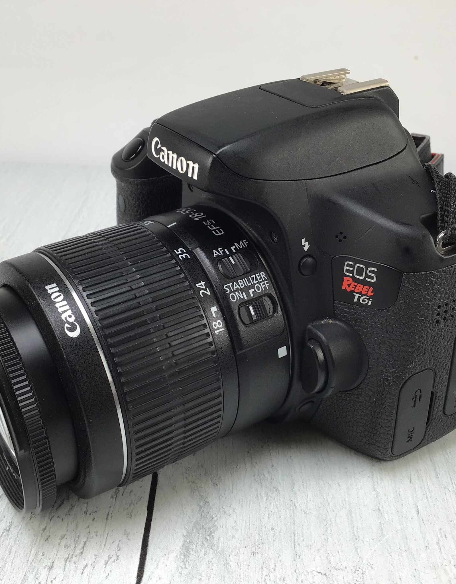 CANON Canon Rebel T6i Camera w/ 18-55mm IS II Used Good