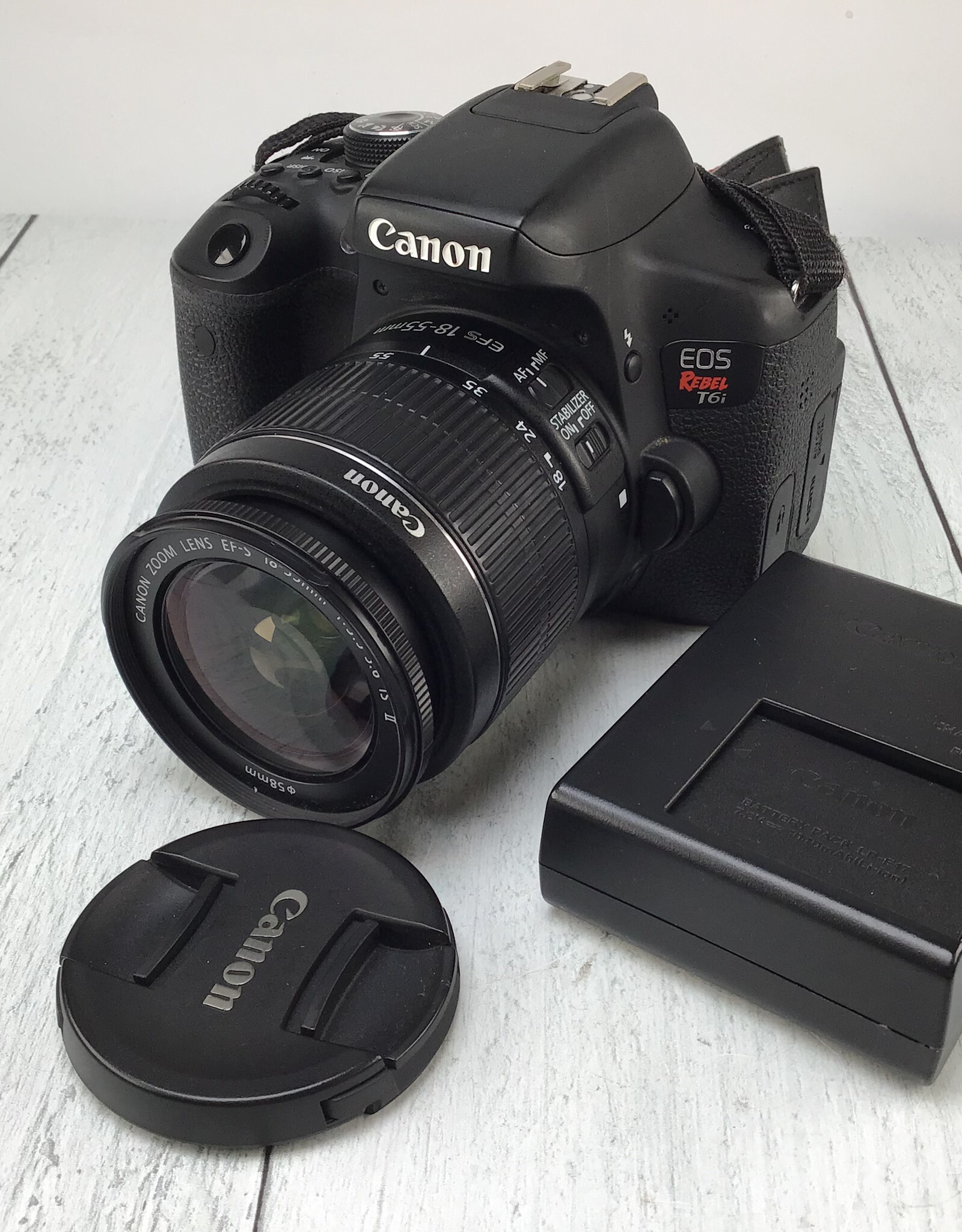 CANON Canon Rebel T6i Camera w/ 18-55mm IS II Used Good