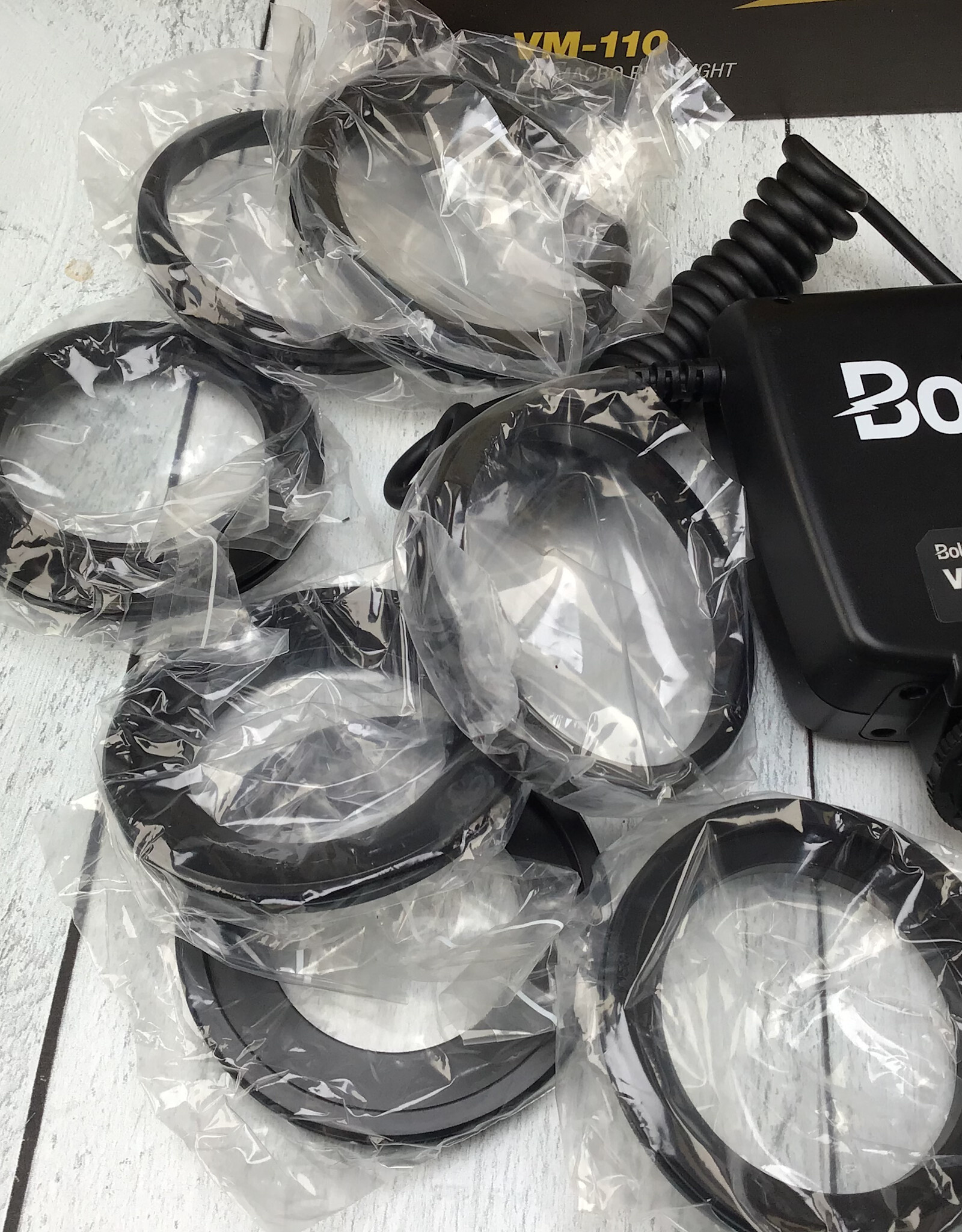 Bolt Bolt VM-110 LED Macro Ring Light in Box Used Good