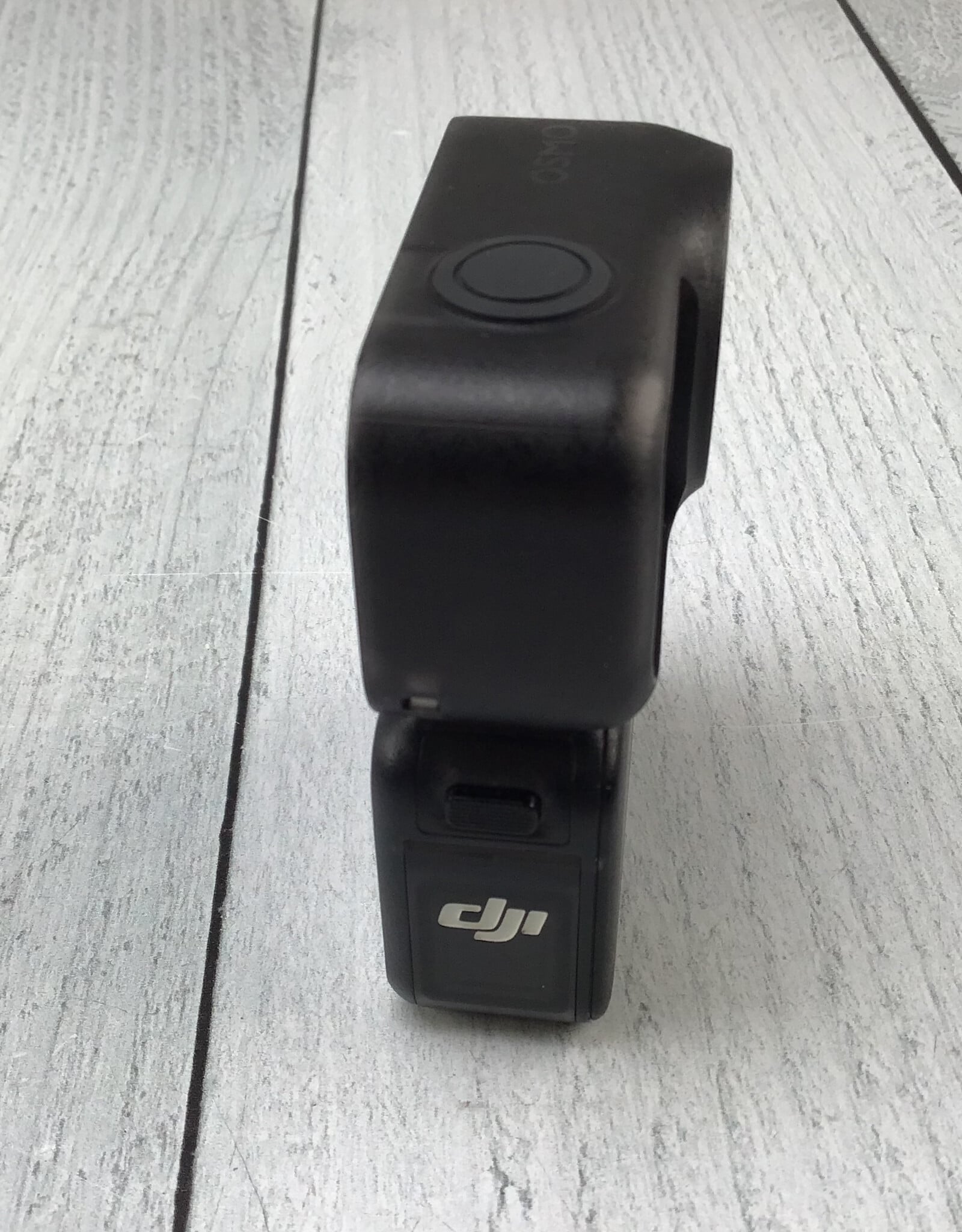 DJI DJI Nano Camera 128 GB w/ Accessories and Case Used Good