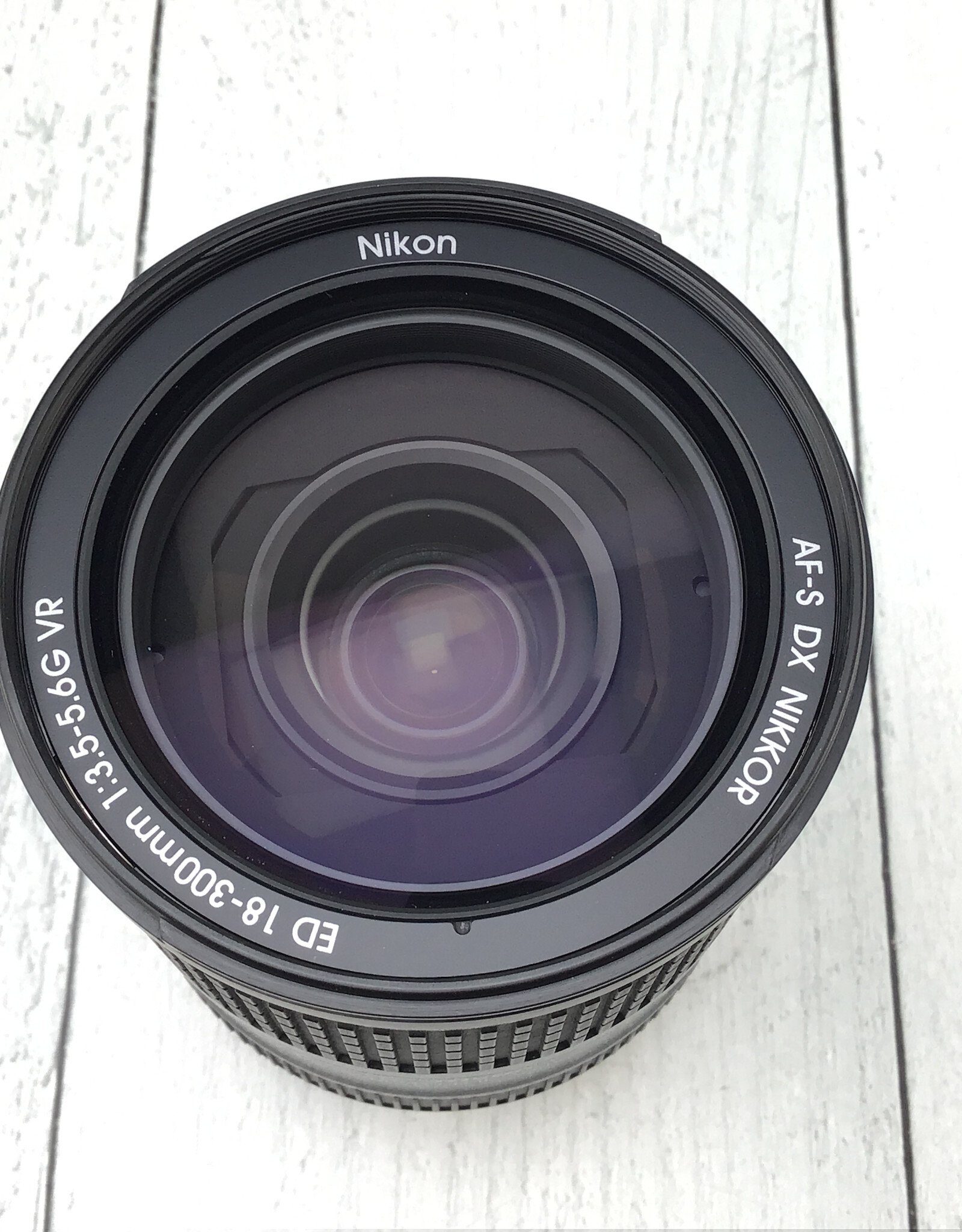 NIKON Nikon D AF-S Nikkor 18-300mm f3.5-5.6G VR Lens Used Good