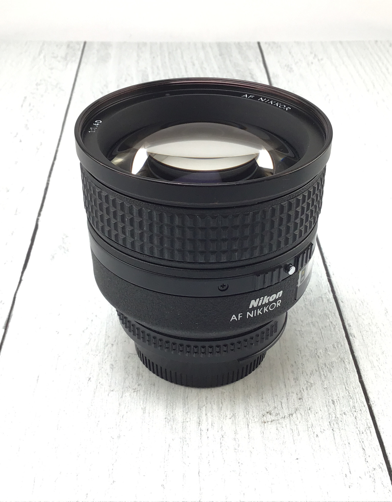 NIKON Nikon AF Nikkor 85mm f1.4 D Lens Used Good