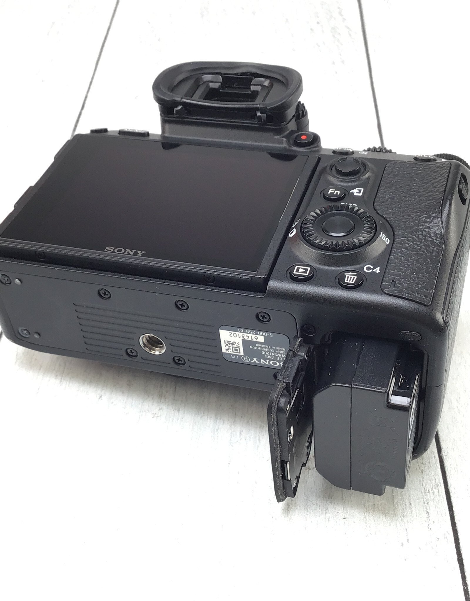 SONY Sony A7 III Camera Body in Box Shutter Count 79346 Used Good