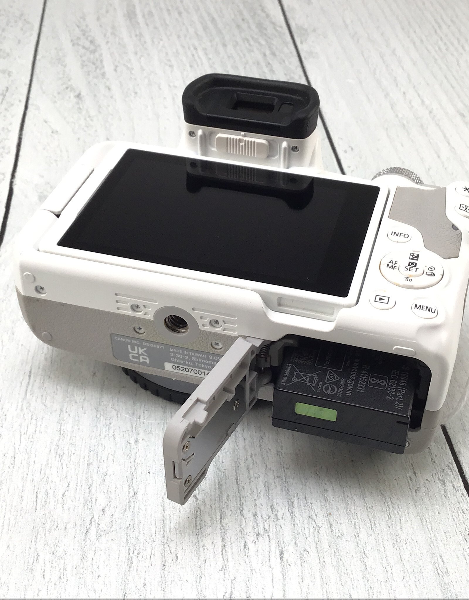 CANON Canon EOS R50 Camera Body White Used Good