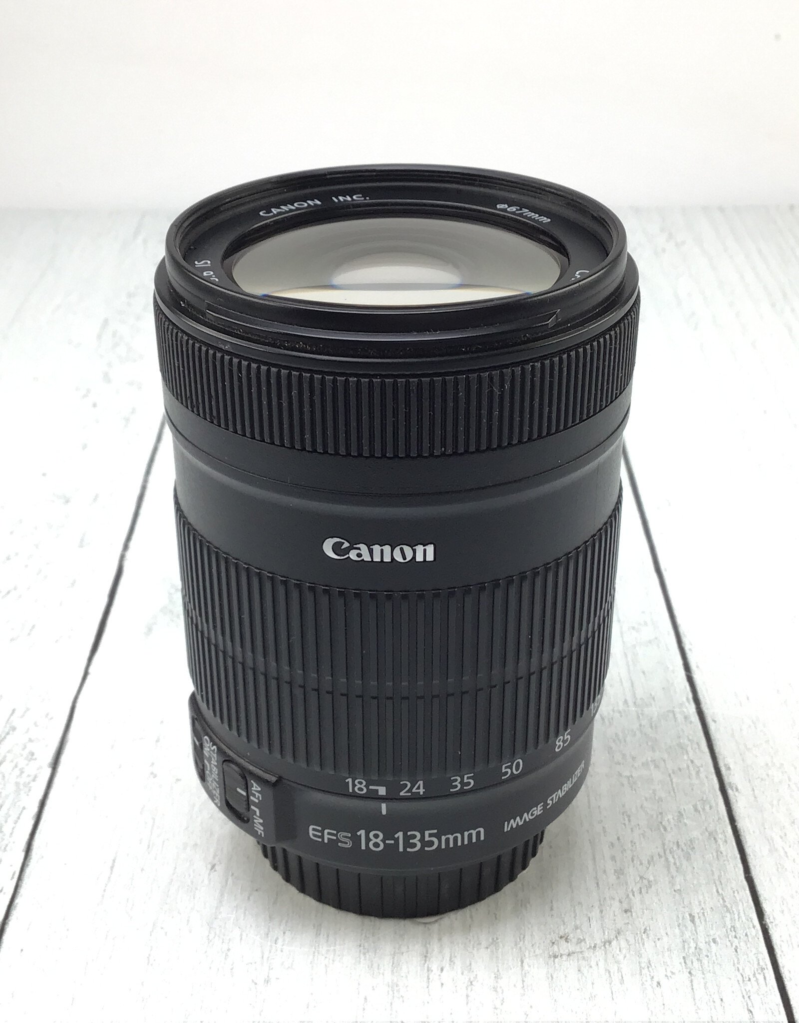 CANON Canon EF-S 18-135mm f3.5-5.6 IS Lens Used Good