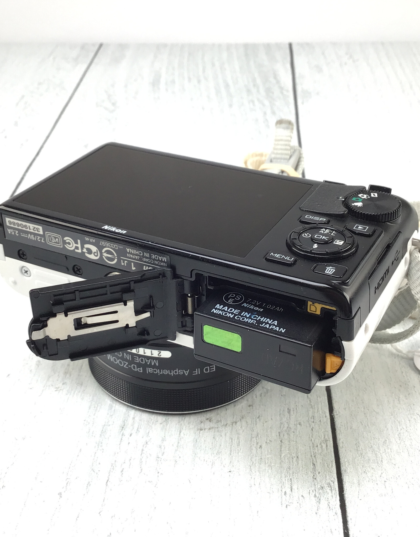 NIKON Nikon 1 J1 Camera w/ 10-30mm Used Good