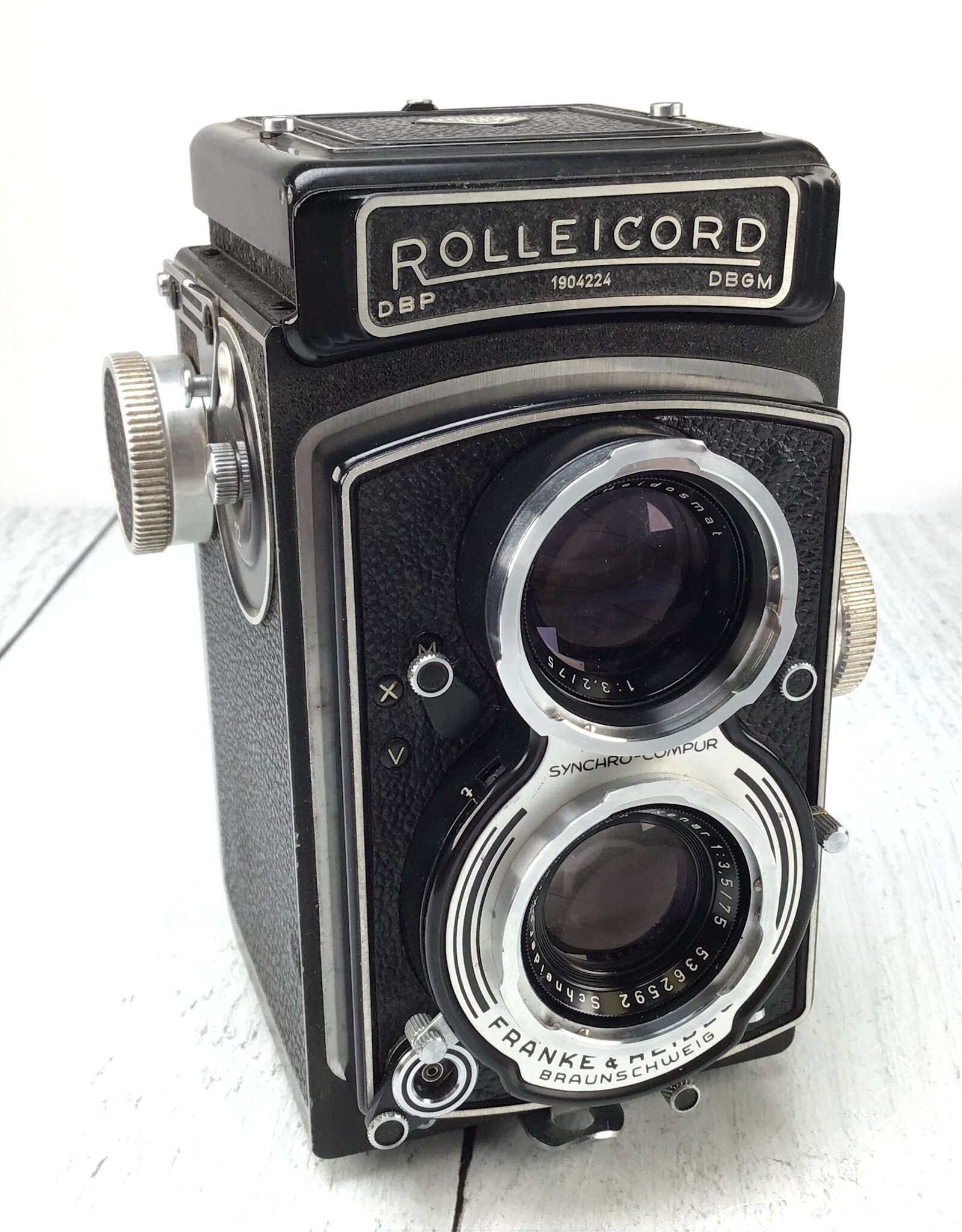 Rollei Rollei Rolleicord Camera w/ Xenar 75mm f3.5 Slow Speeds Off Used As Is